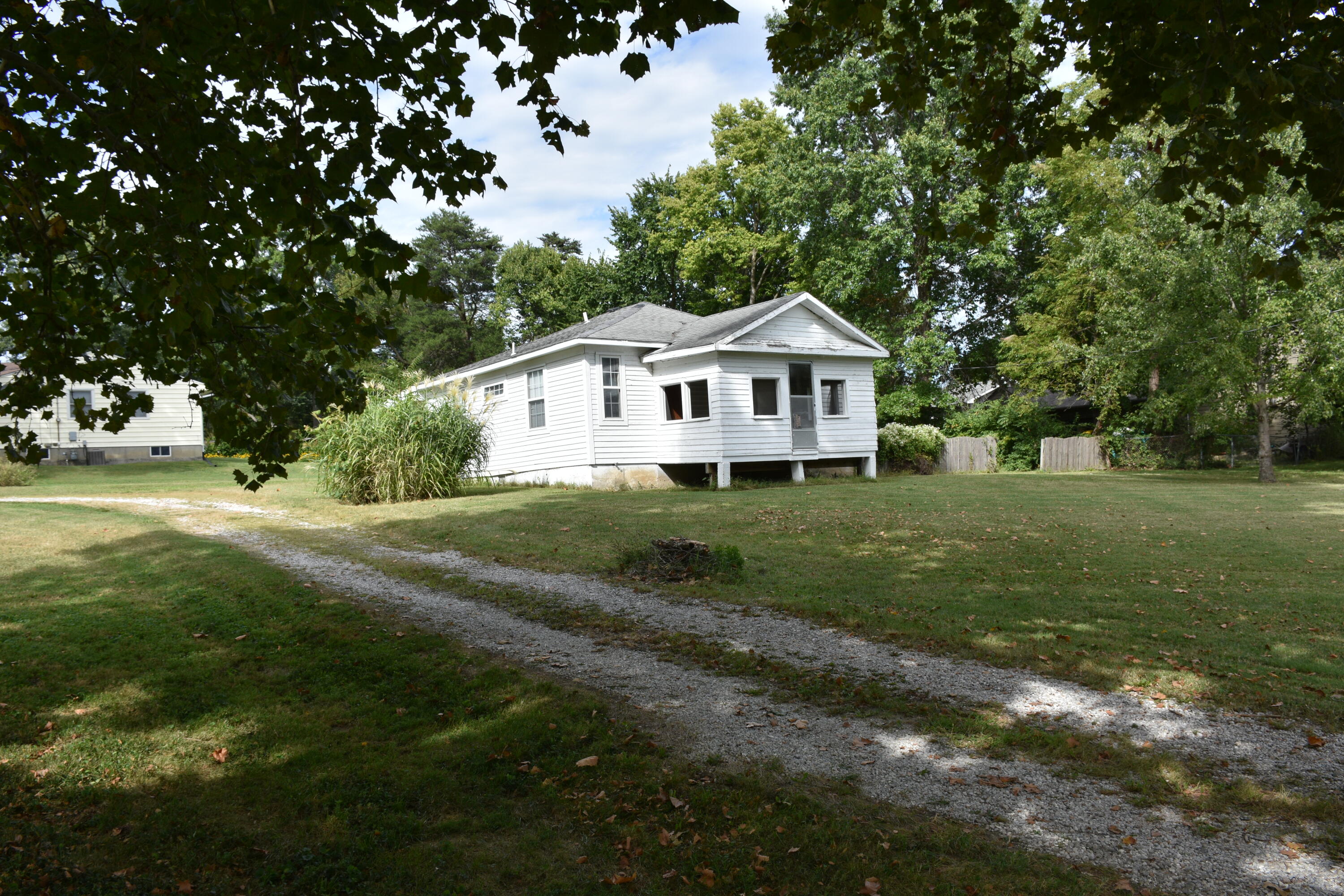 2103 E Walnut St, Columbia, MO 65201 — photo 2