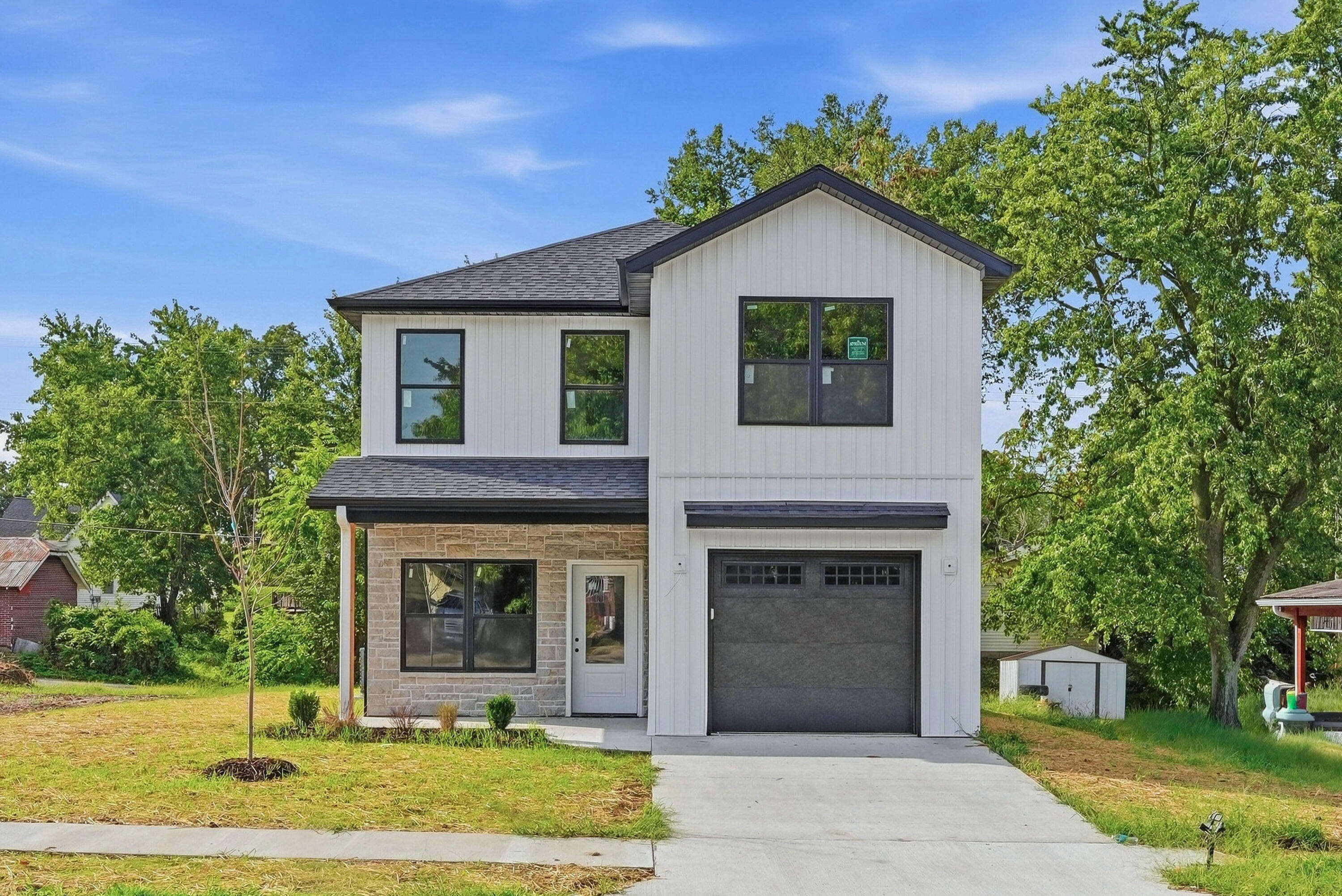 1010 Concannon St — photo