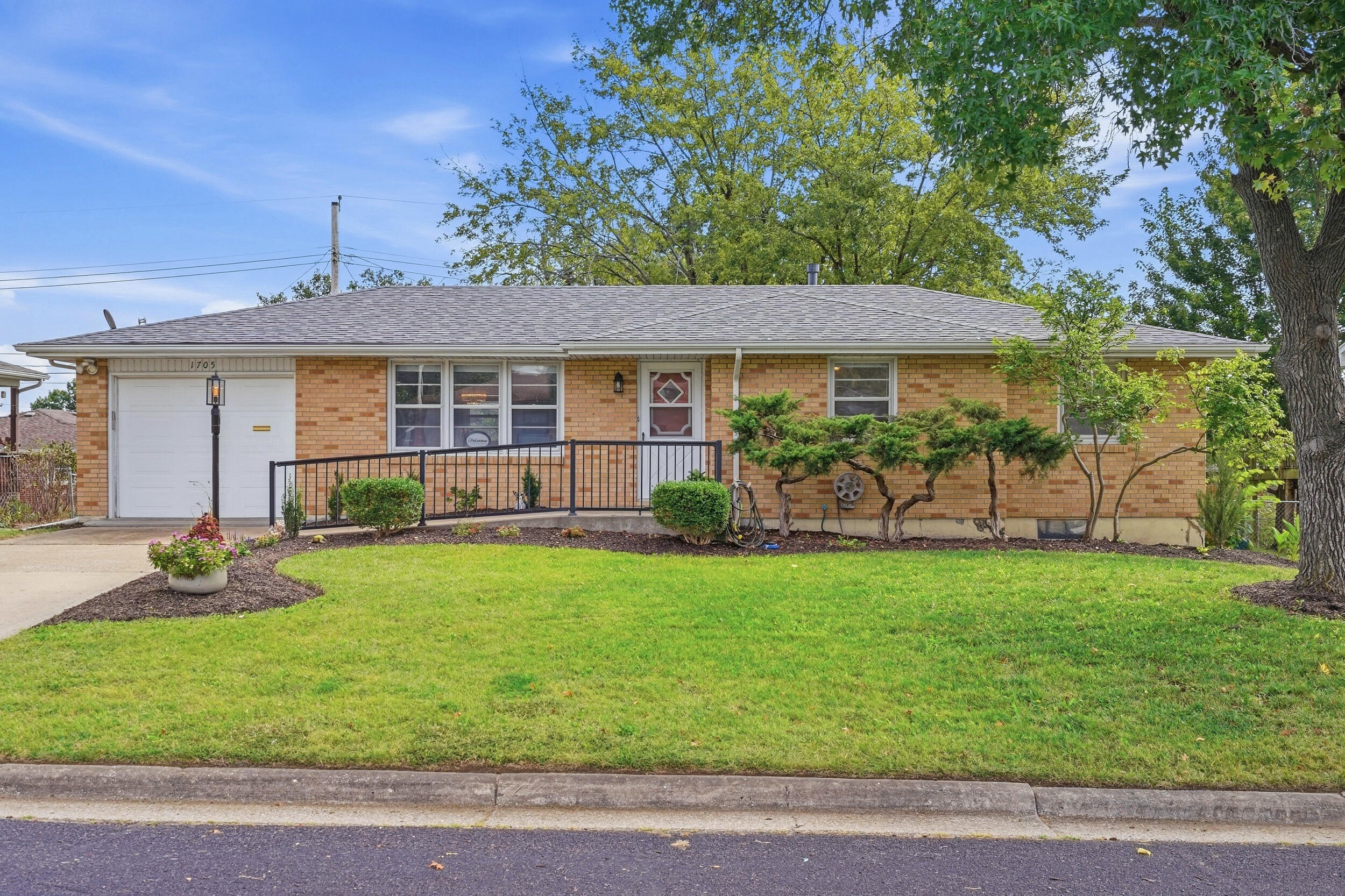 1705 Kathy Dr — photo