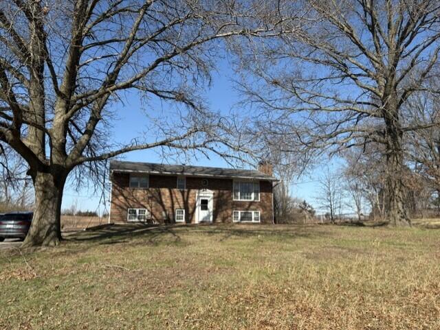 8101 N Wade School Rd — photo