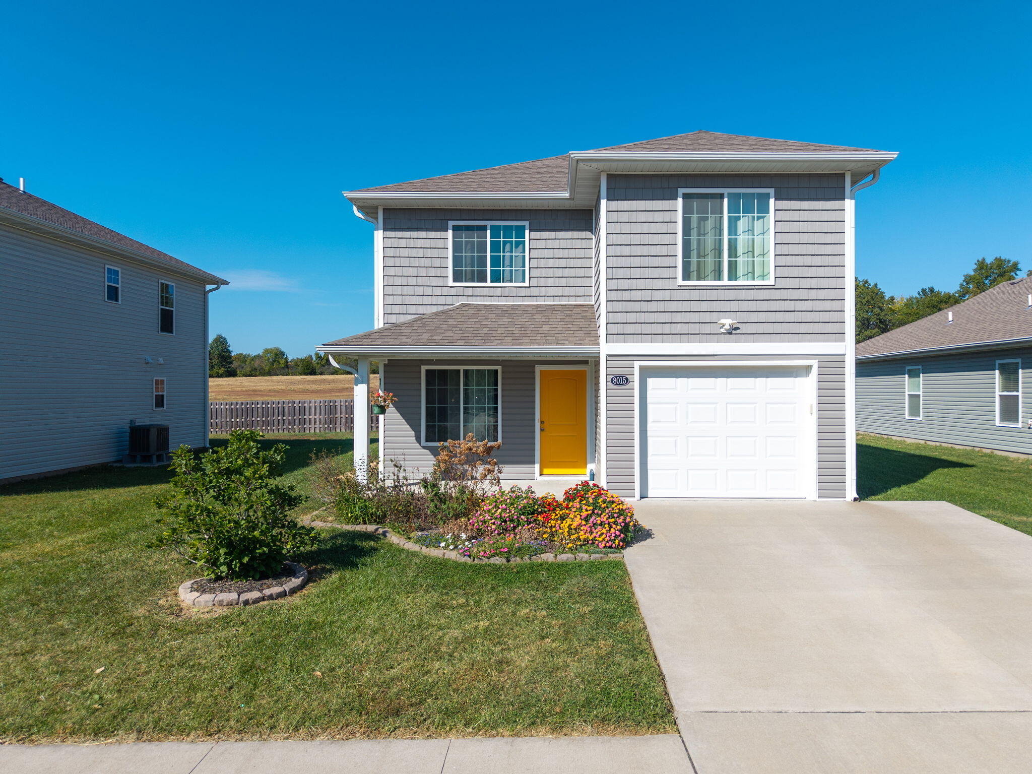 8015 N Glen Meadow Dr — photo