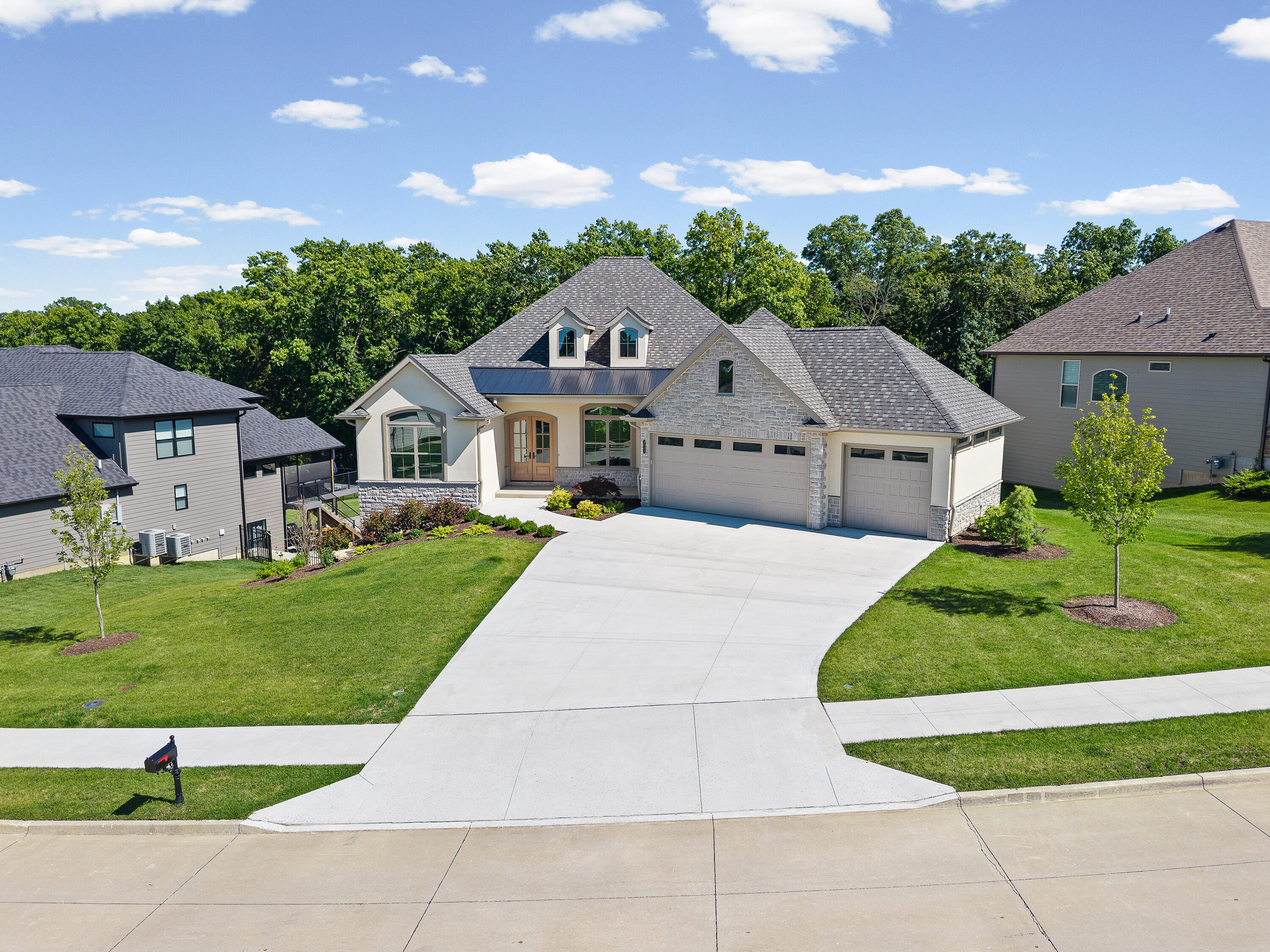 4522 Stonington Ct — photo