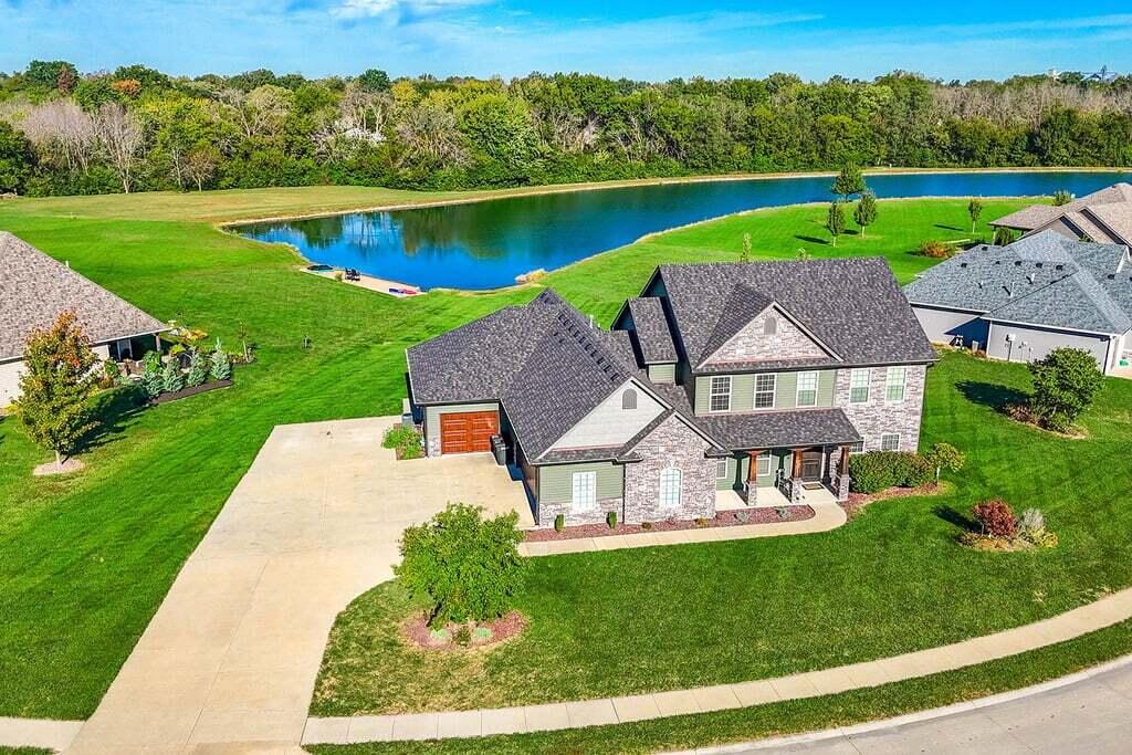 1003 Hampton Dr, Centralia, MO 65240 — photo 3