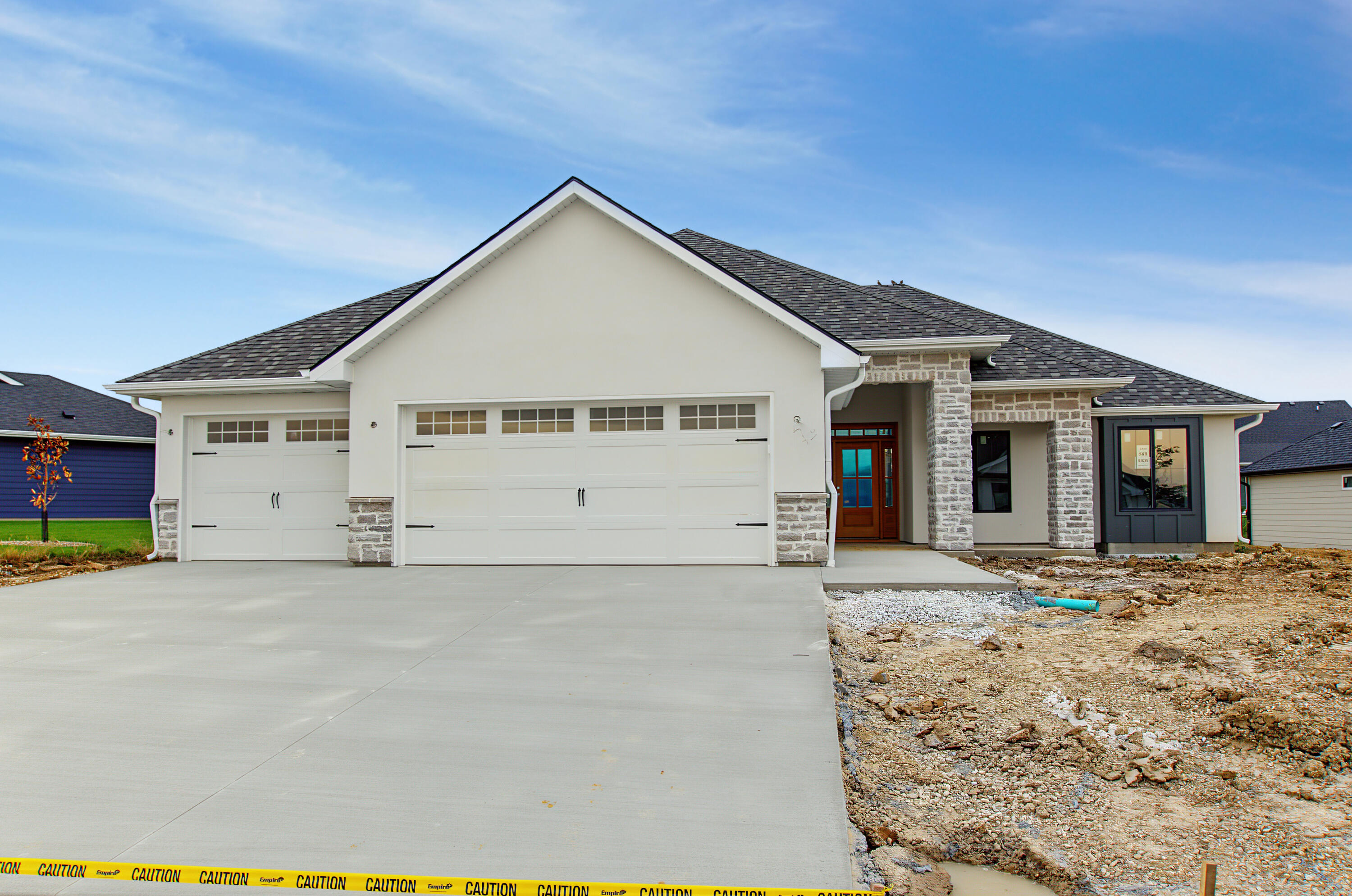 1025 Brockton Dr — photo