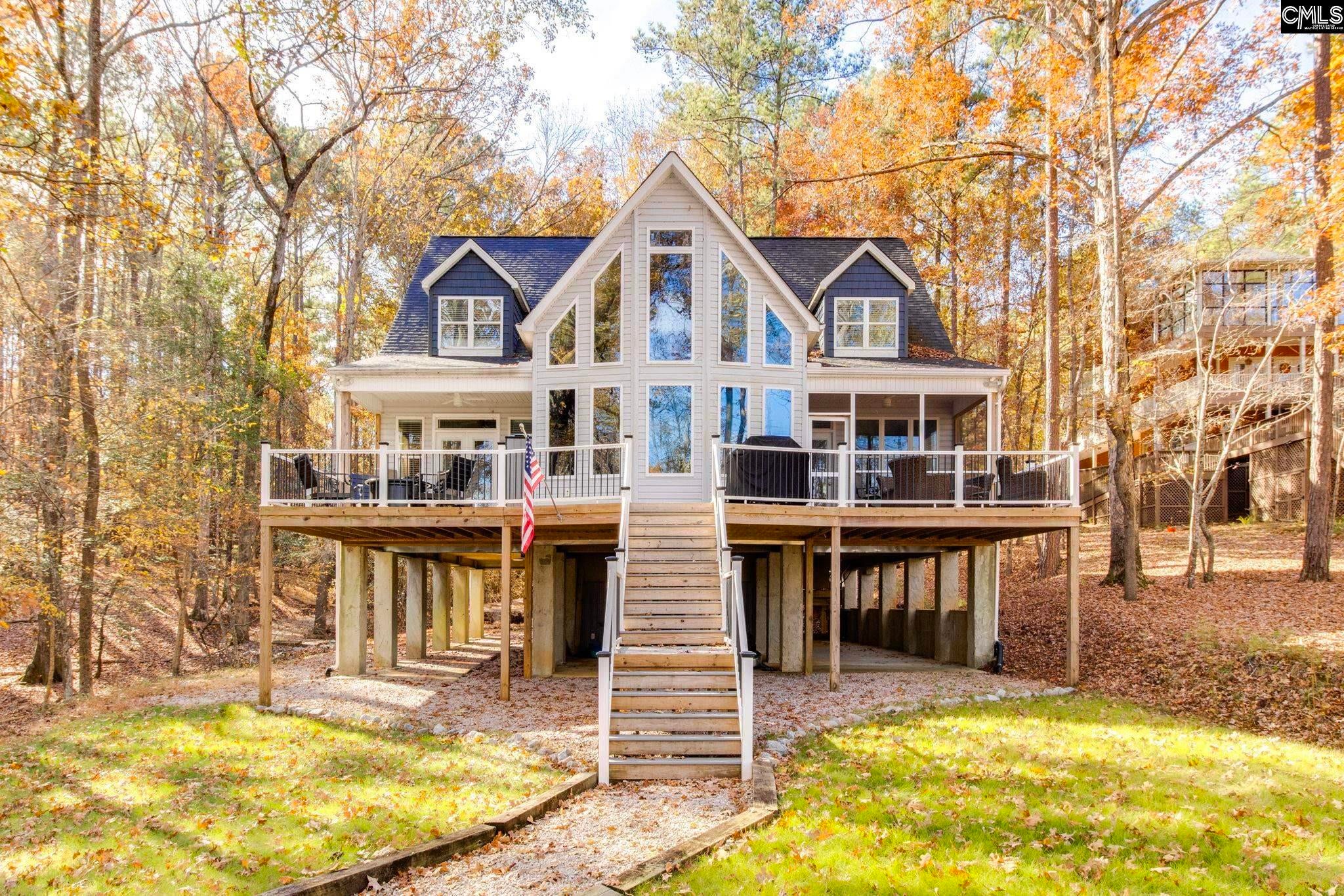 863 Woodside Drive — photo