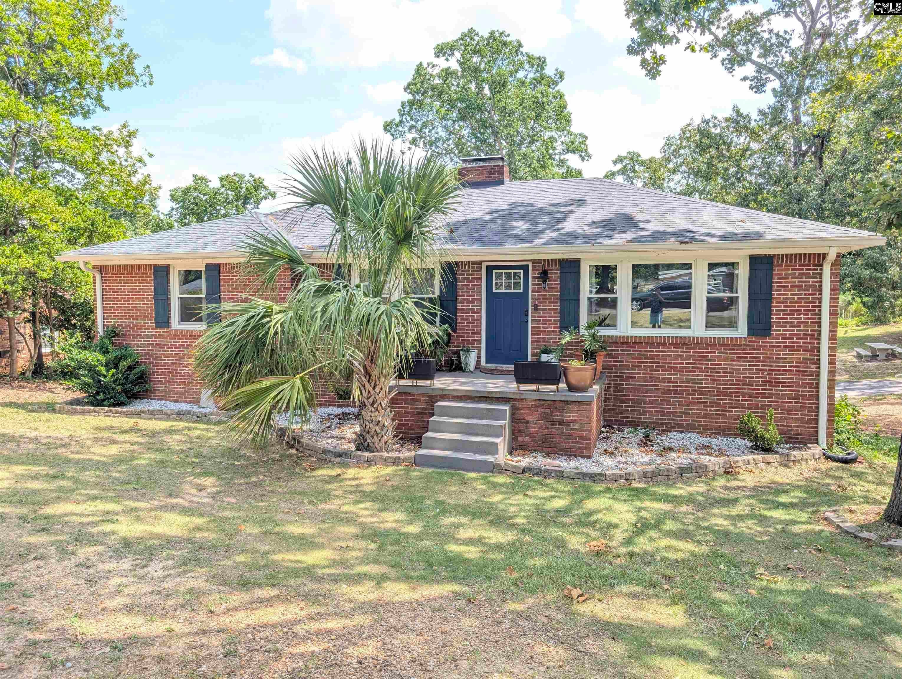 1500 Redwood Drive — photo
