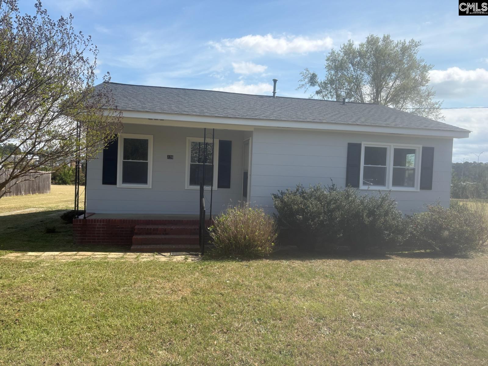 228 Pecan Drive — photo