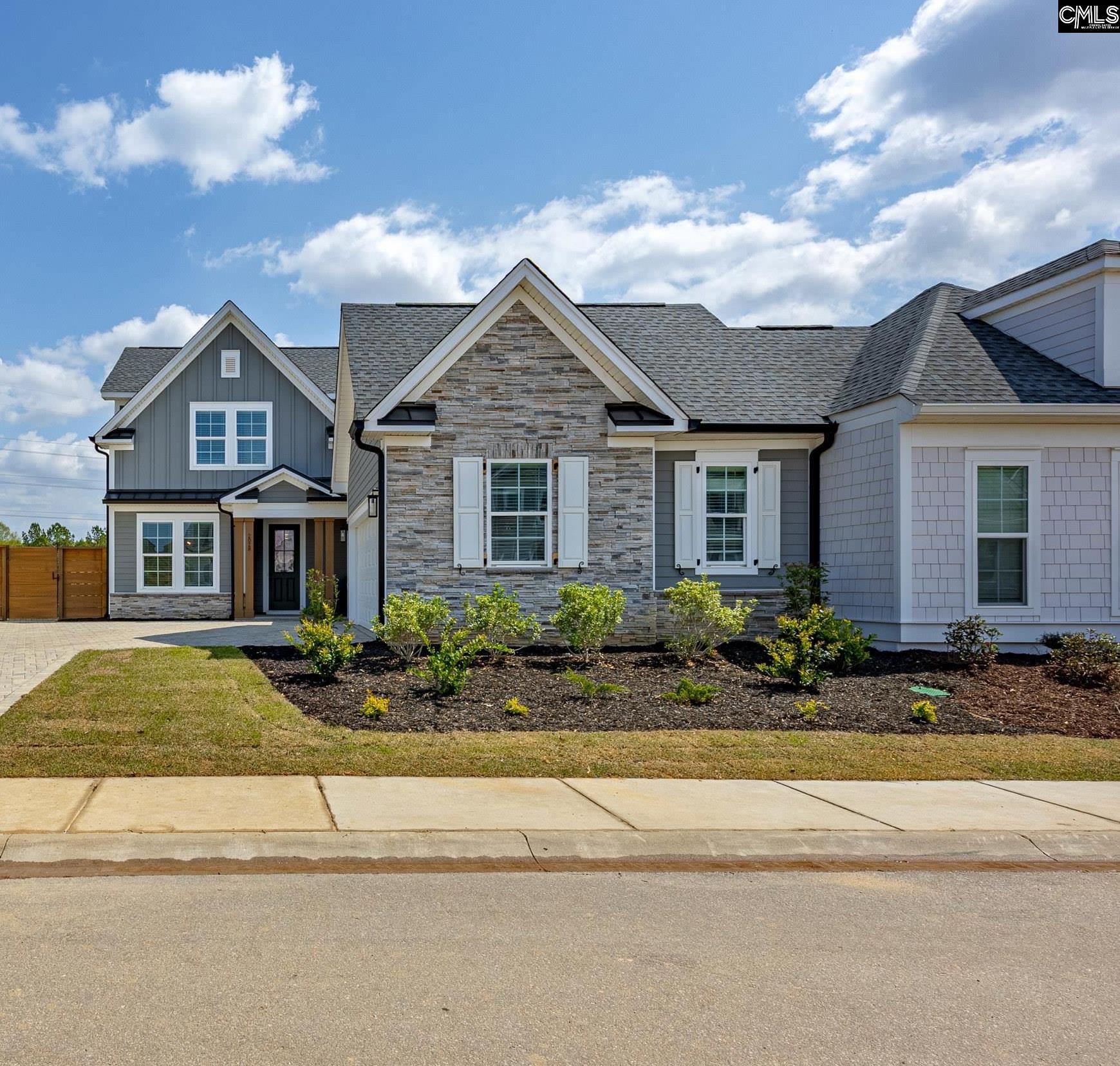 2028 Shallow Bluff Court — photo