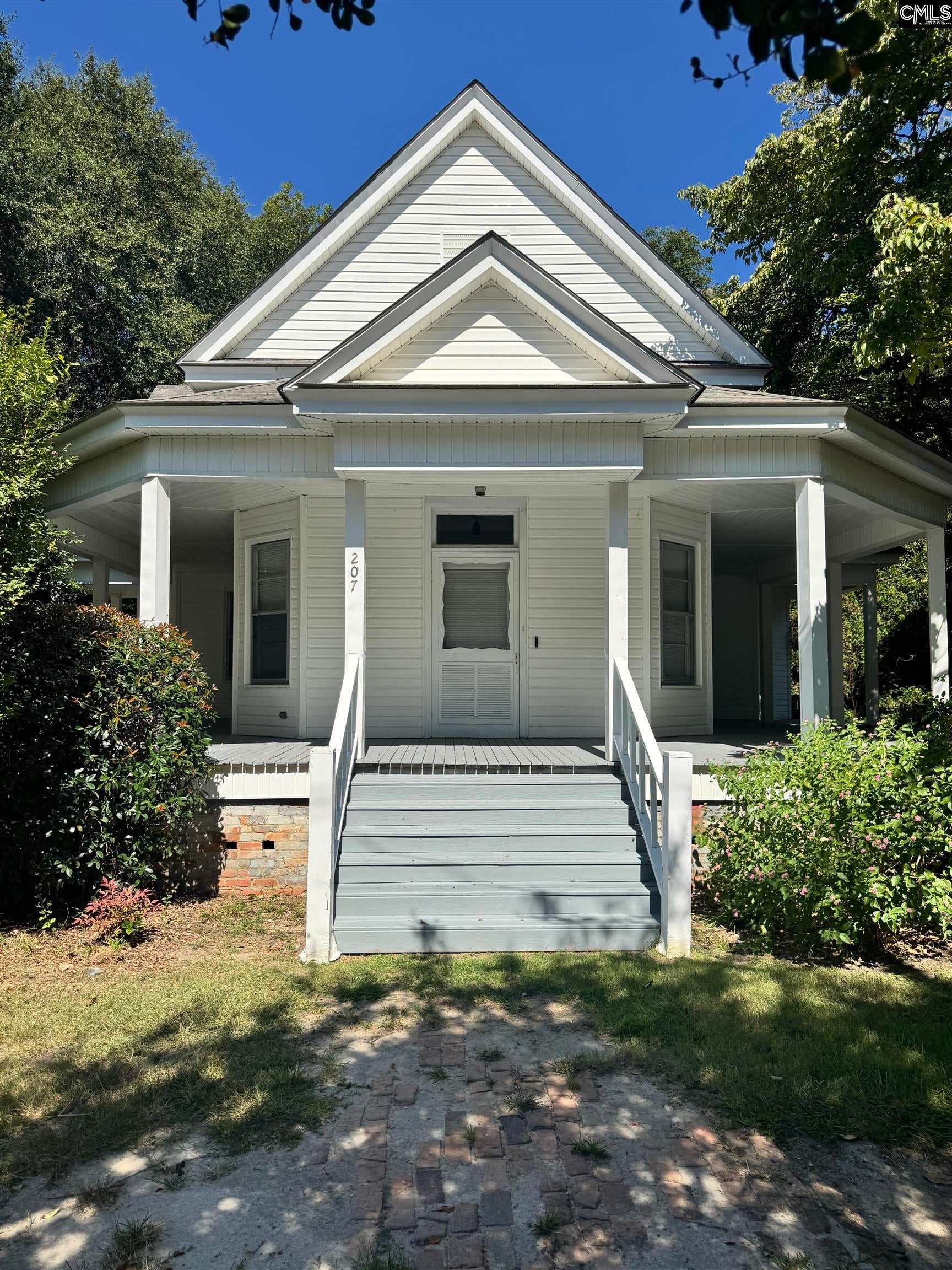 207 N Lee Street — photo