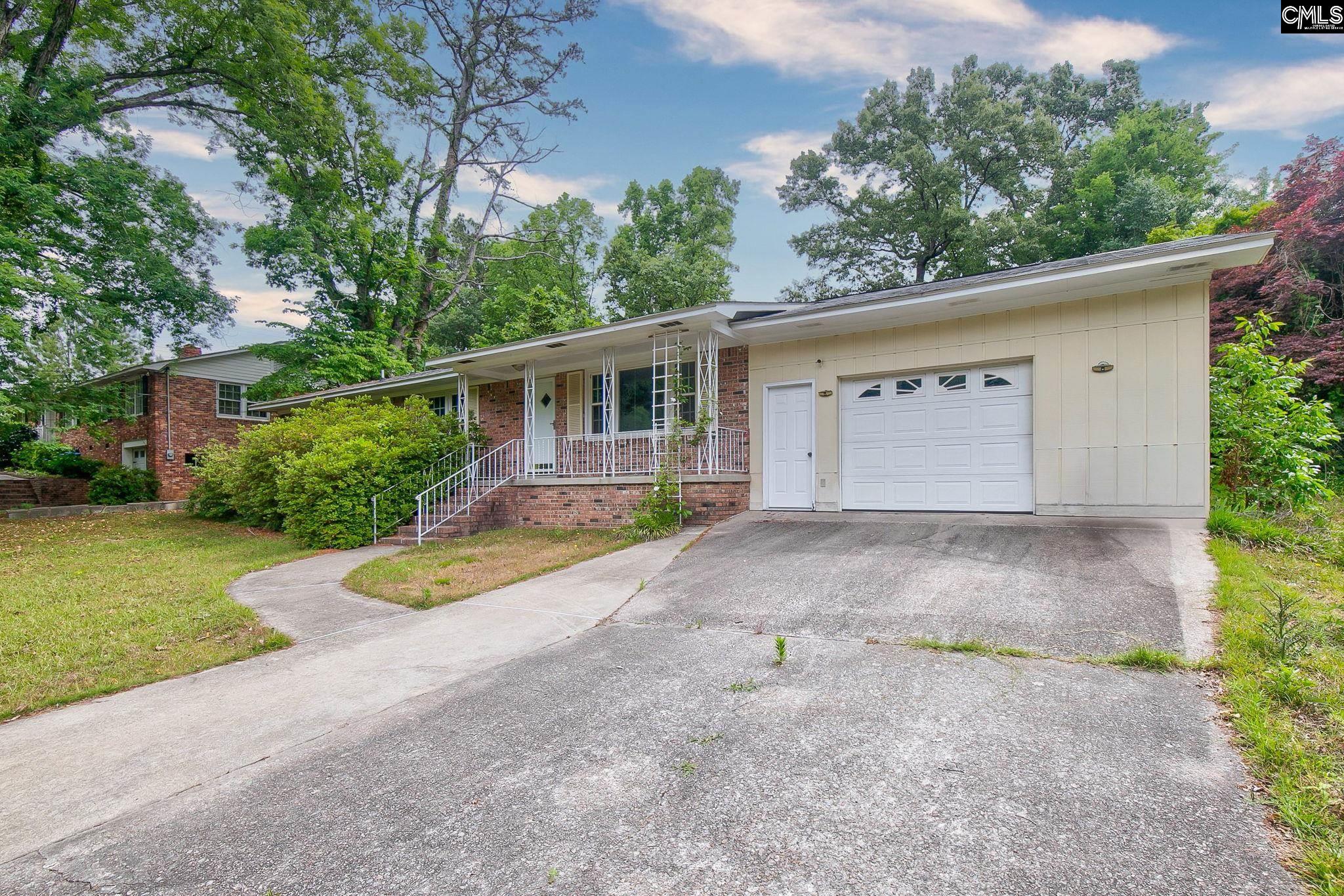 1134 Woodland Drive — photo