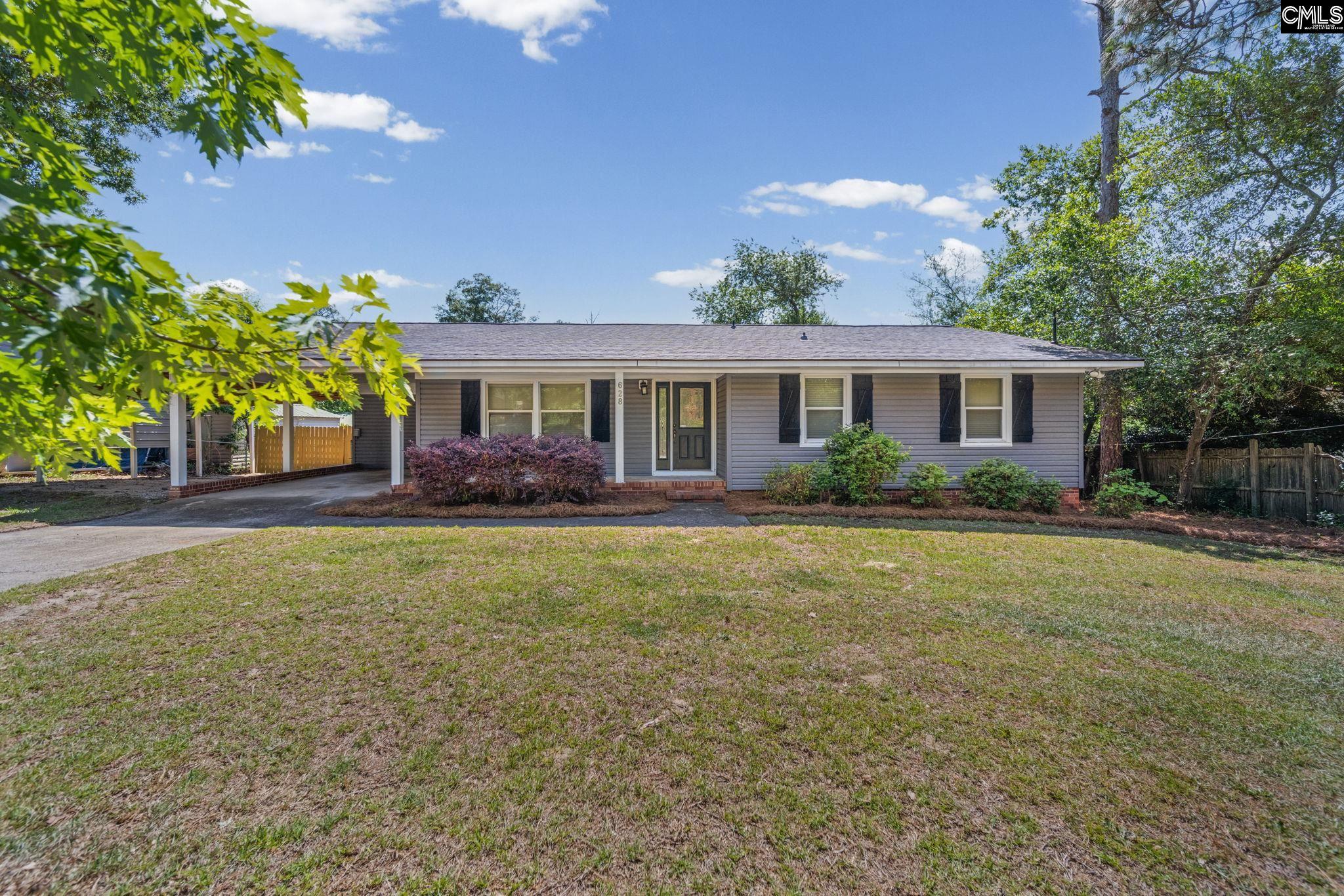 628 Hampton Circle — photo