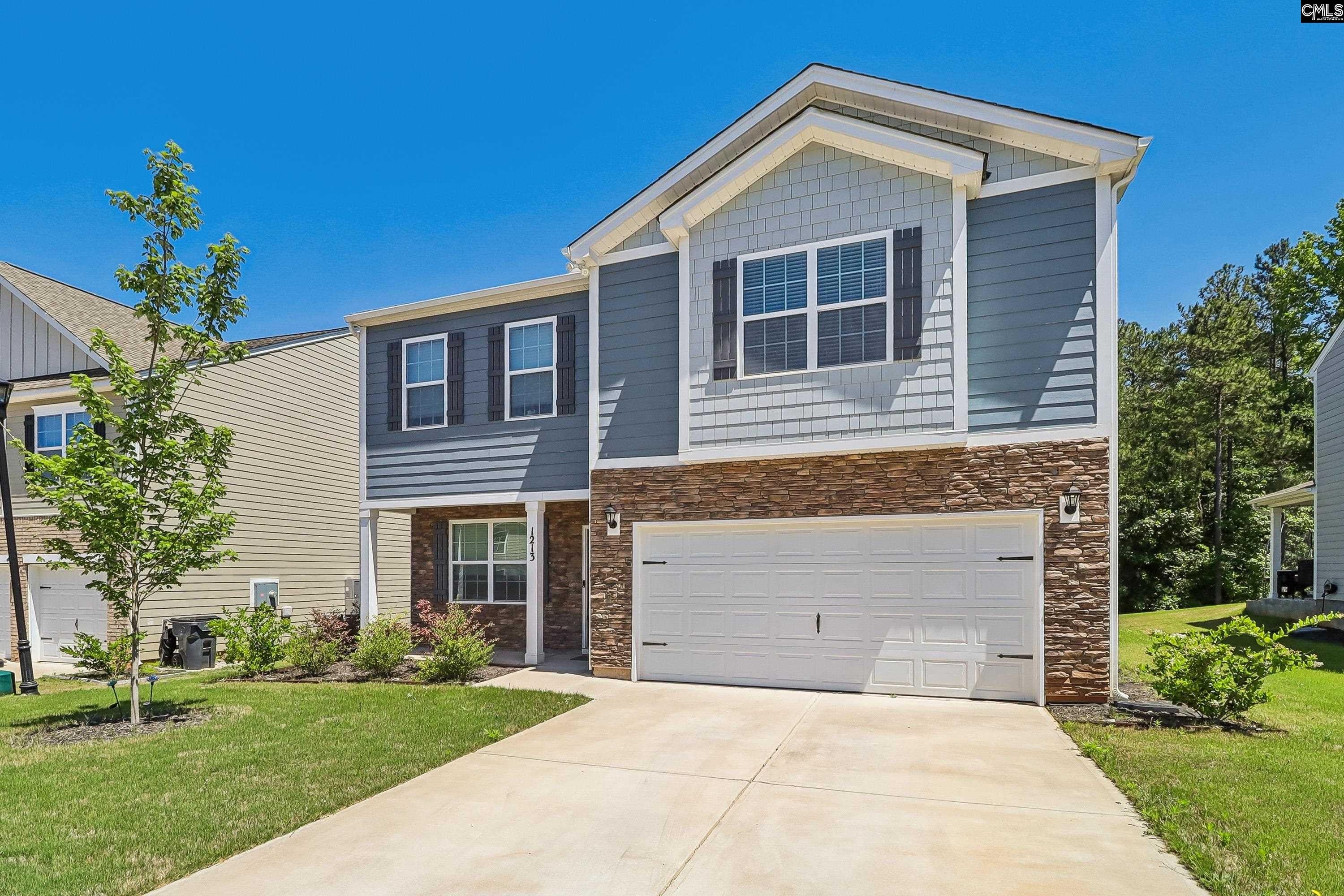 1213 Carnation Court — photo