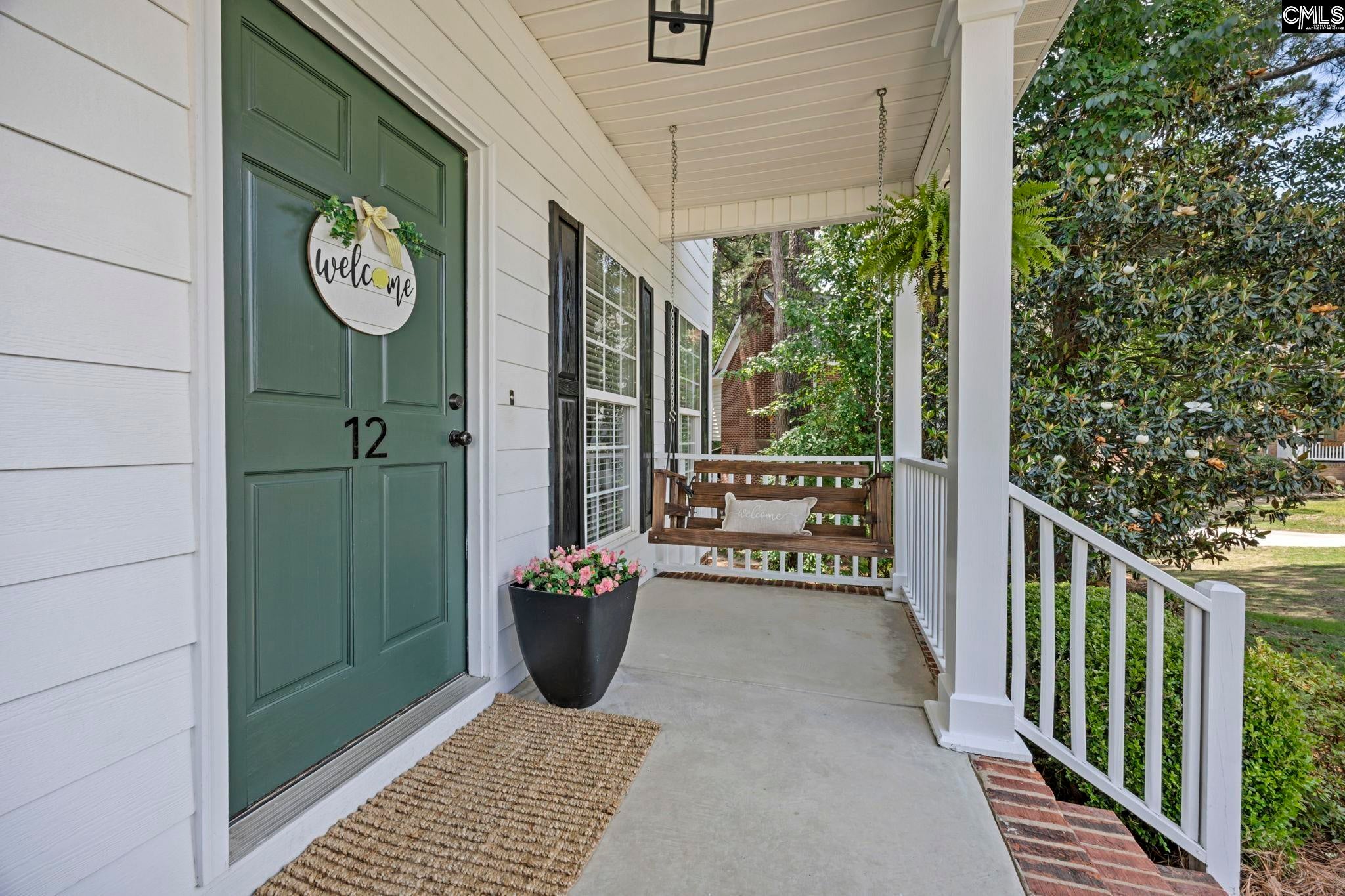 12 W Canterbury Court — photo