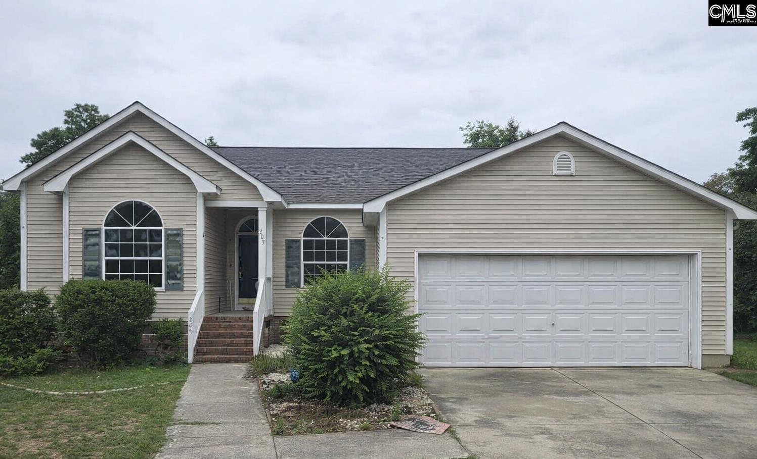 205 Oak Manor Drive — photo