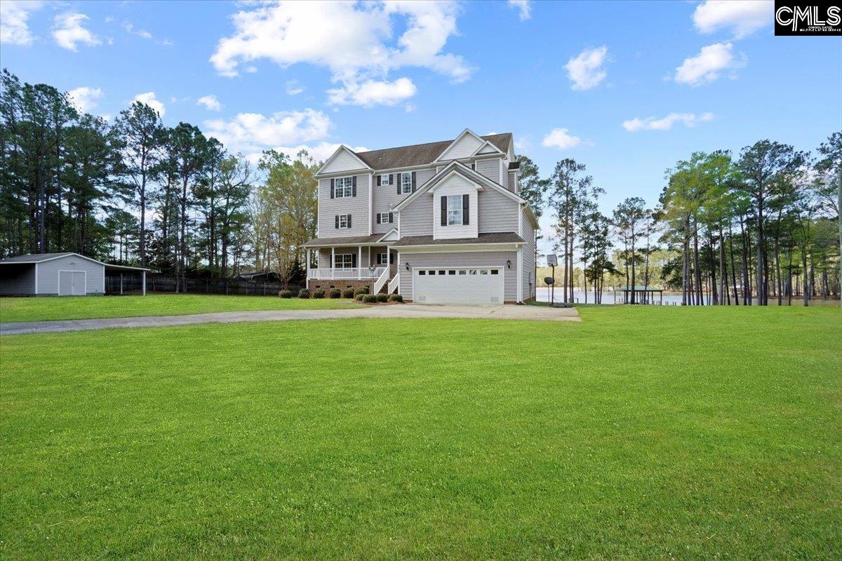 4472 River Road — photo