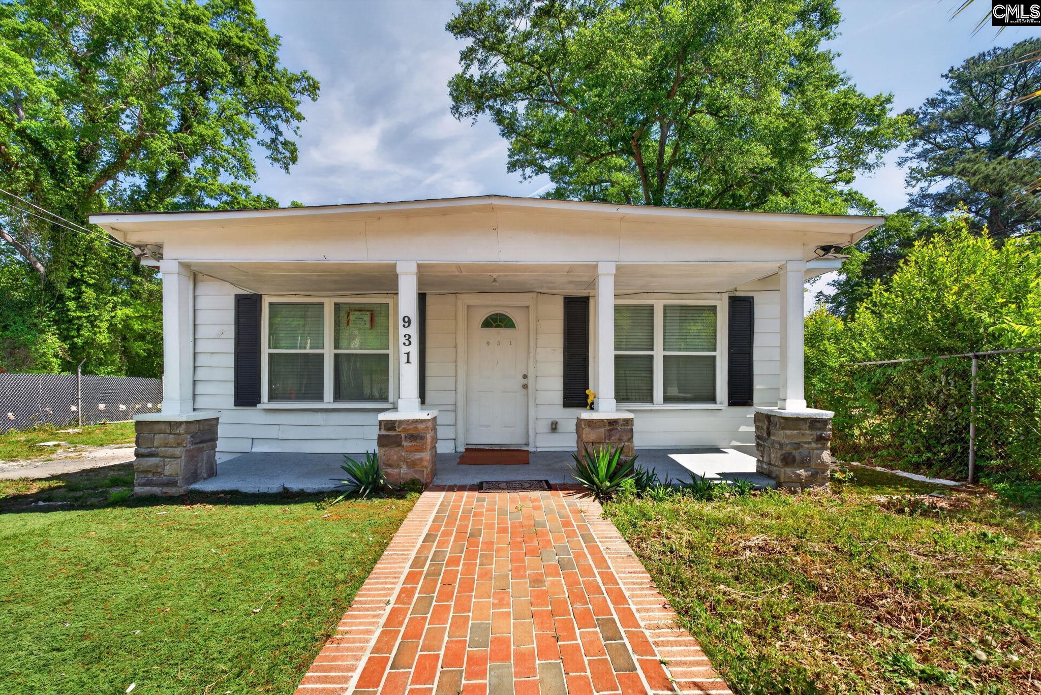 1002 Eastman Street — photo