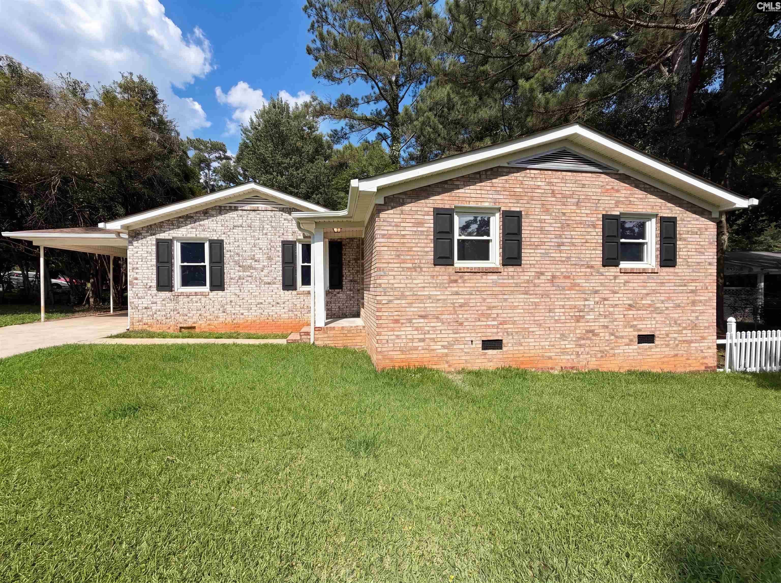 1328 Baffin Bay Road — photo