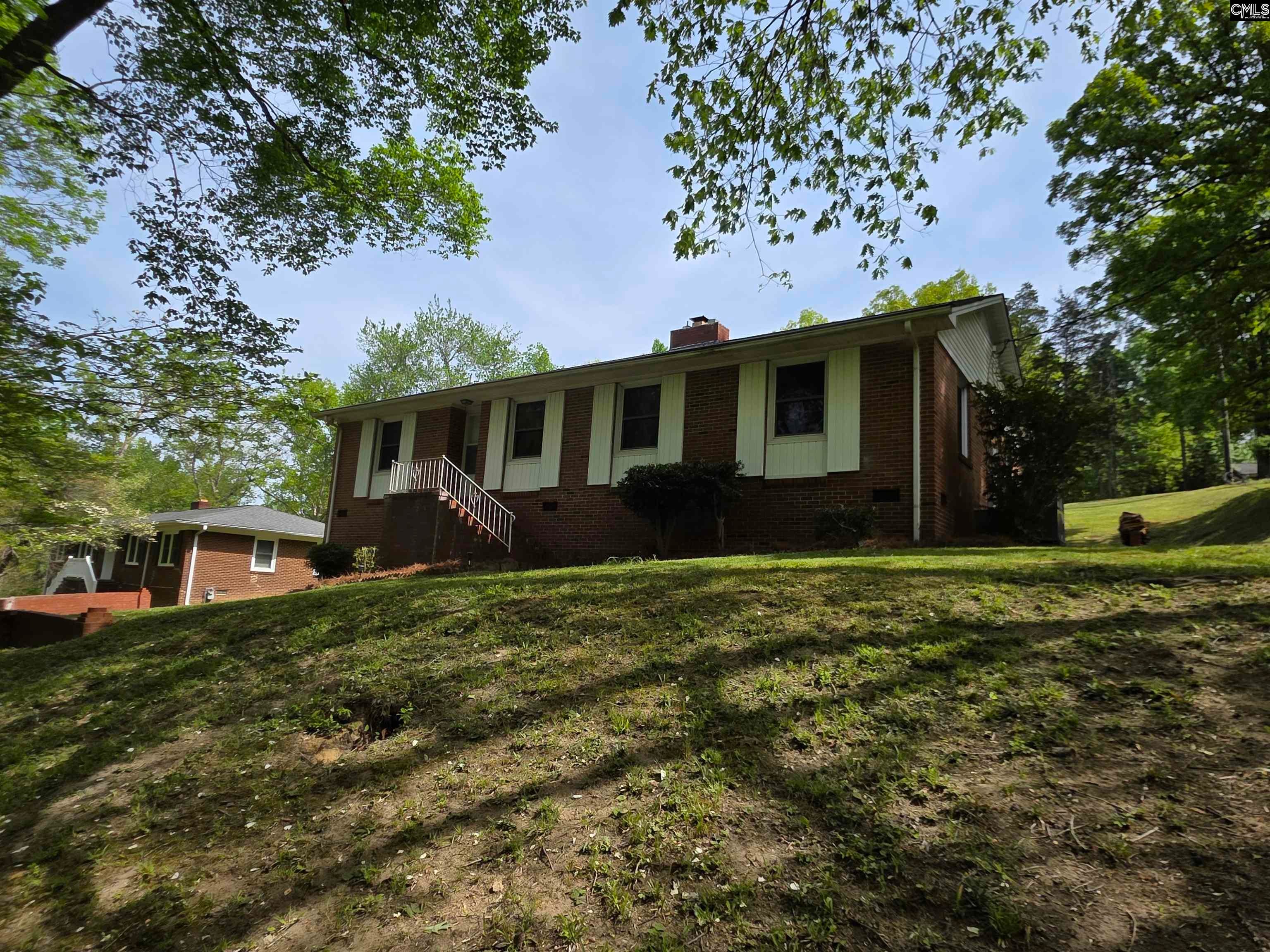 110 Crestwood Drive — photo