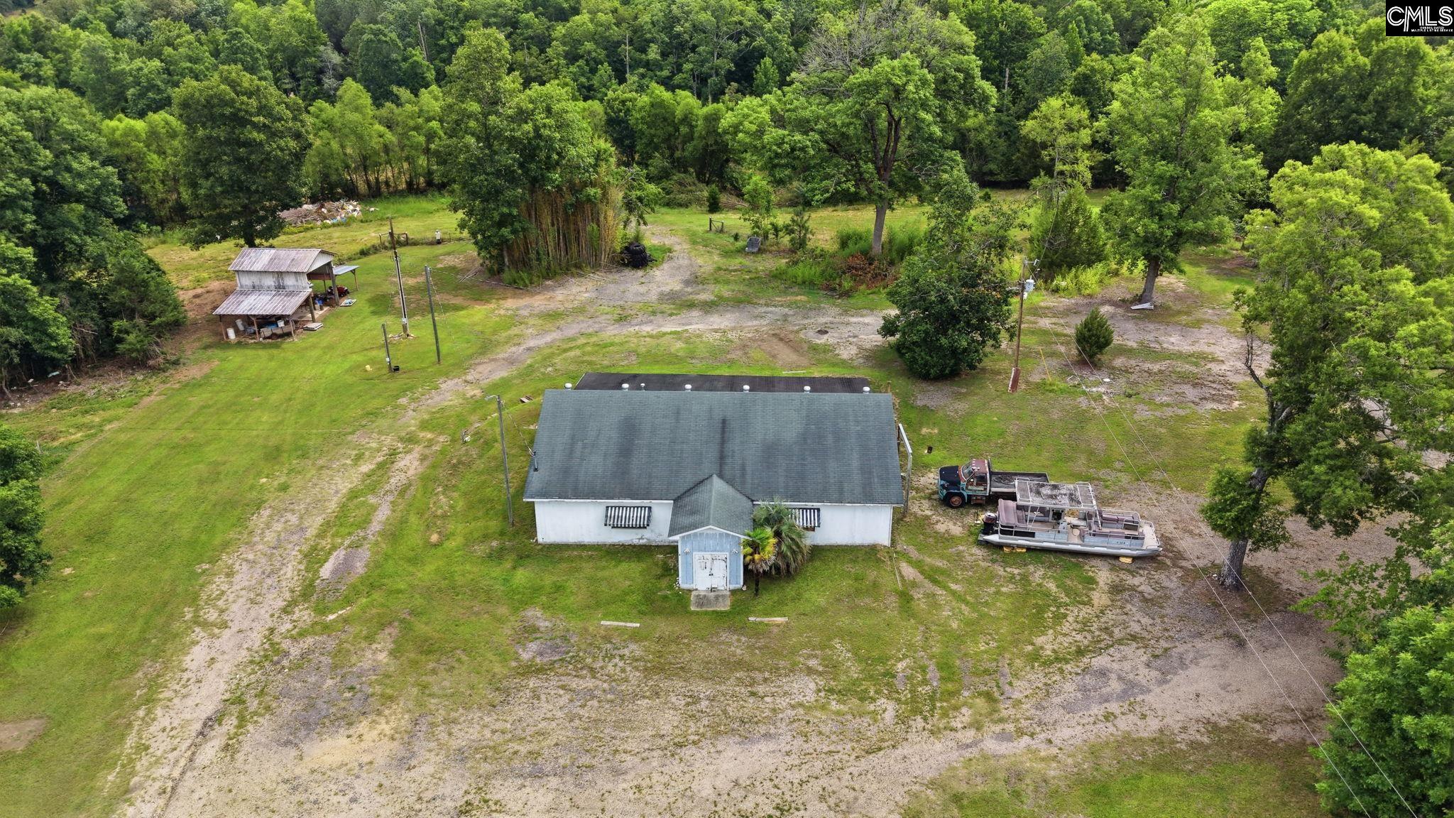 2168 John G Richards Road — photo