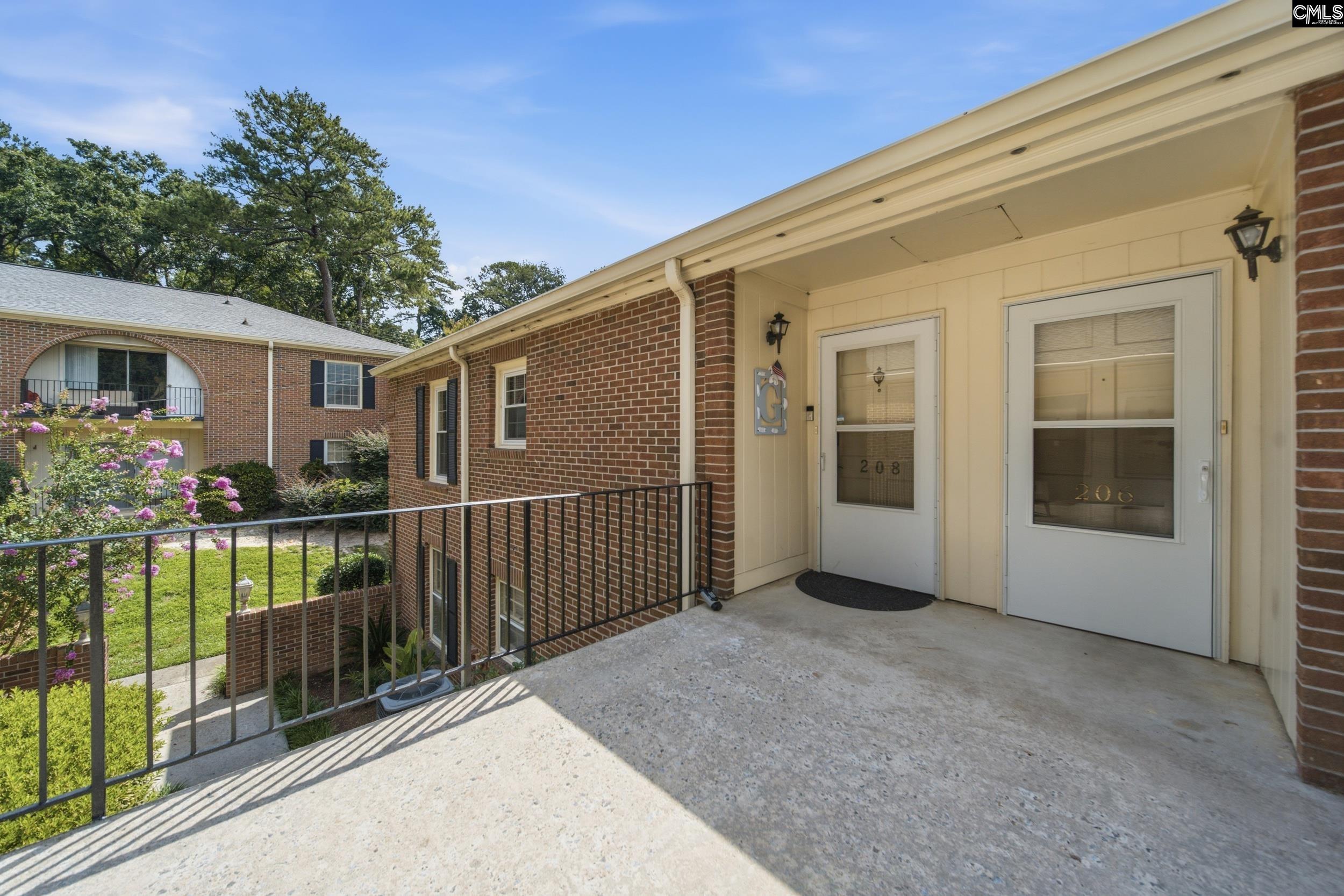 5516 Lakeshore Drive 208 — photo