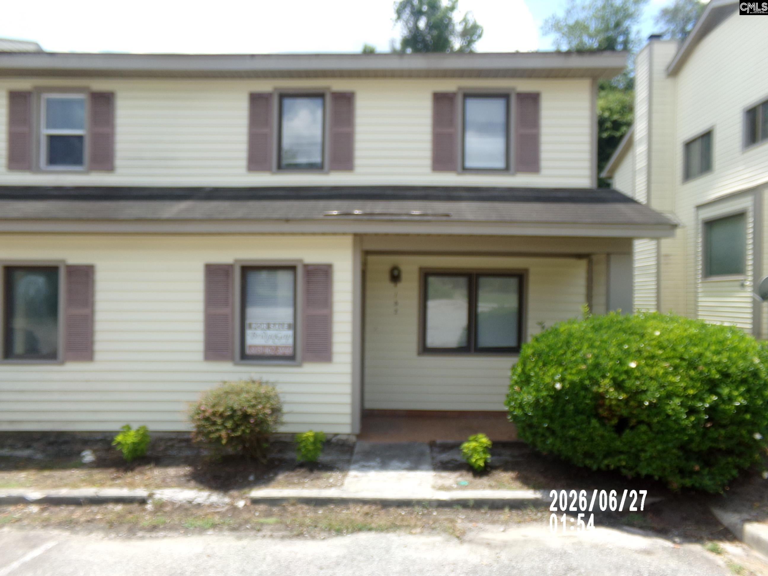 152 Lionsgate Drive — photo