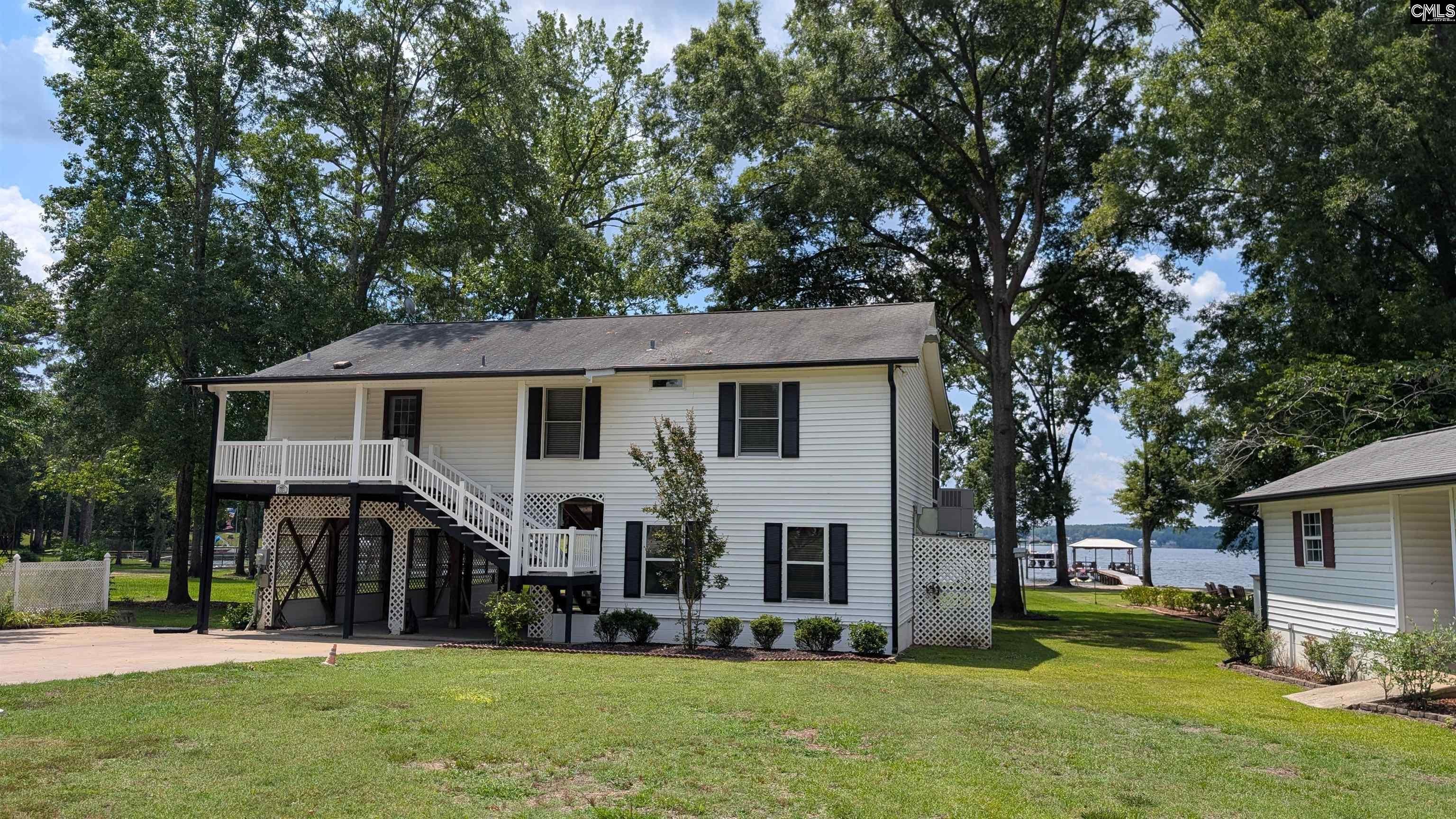 2364 Lakeside Drive — photo