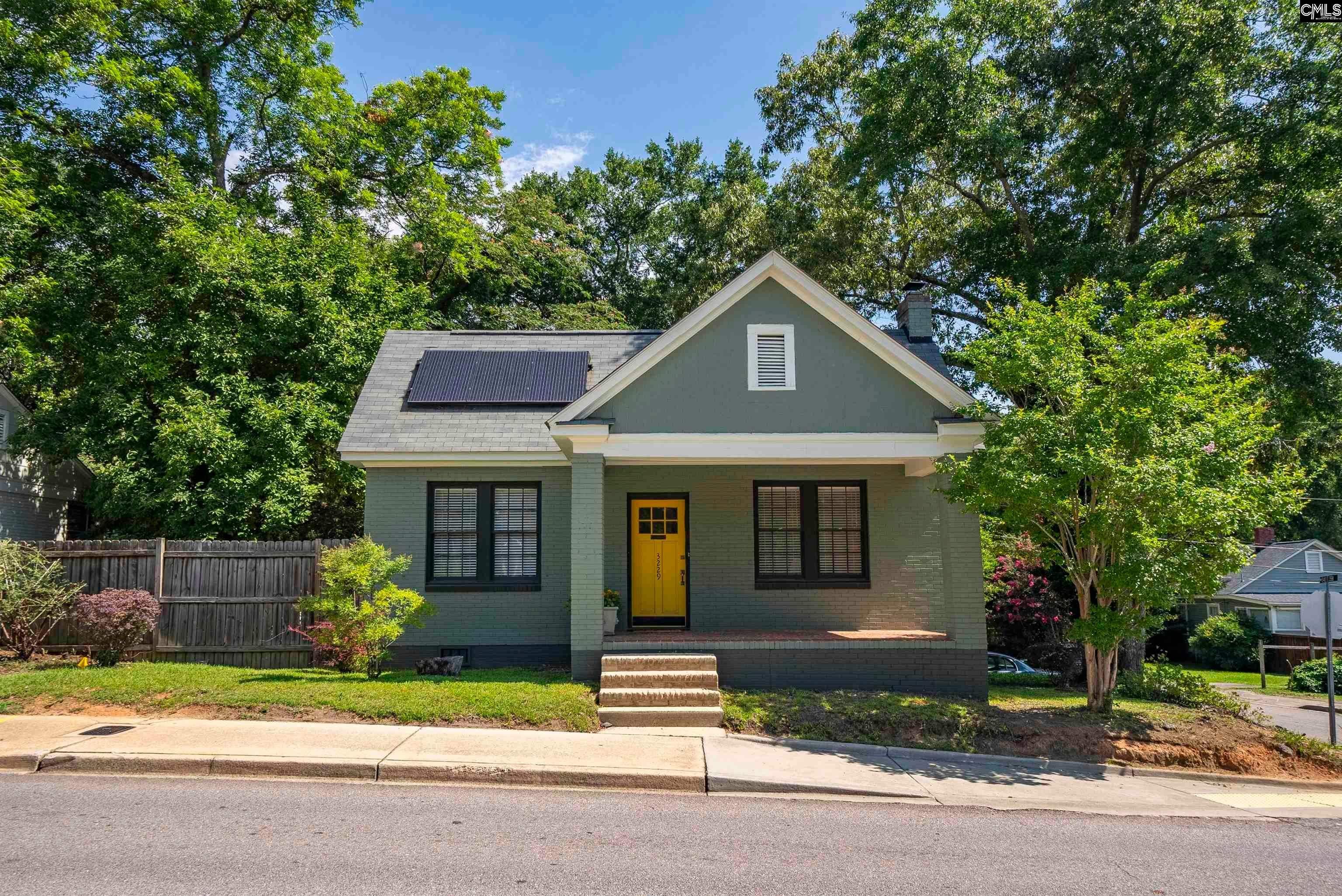 3229 Rosewood Drive — photo