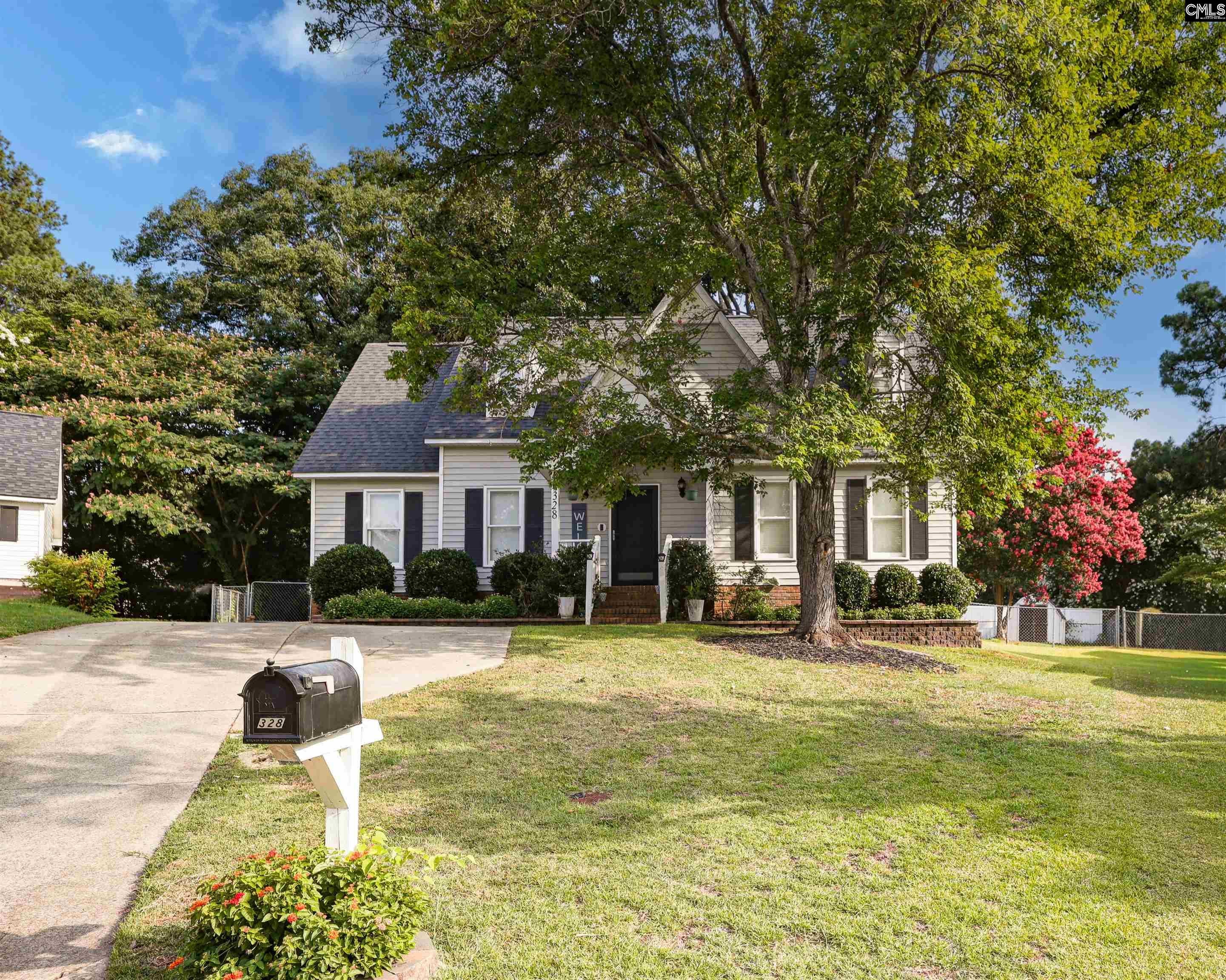328 Bagford Court — photo