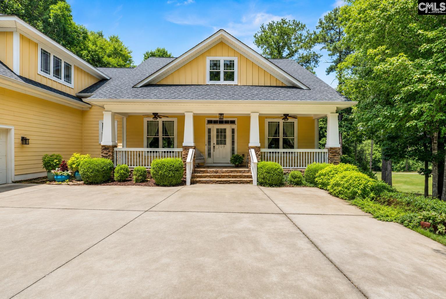 209 High Pointe Drive — photo