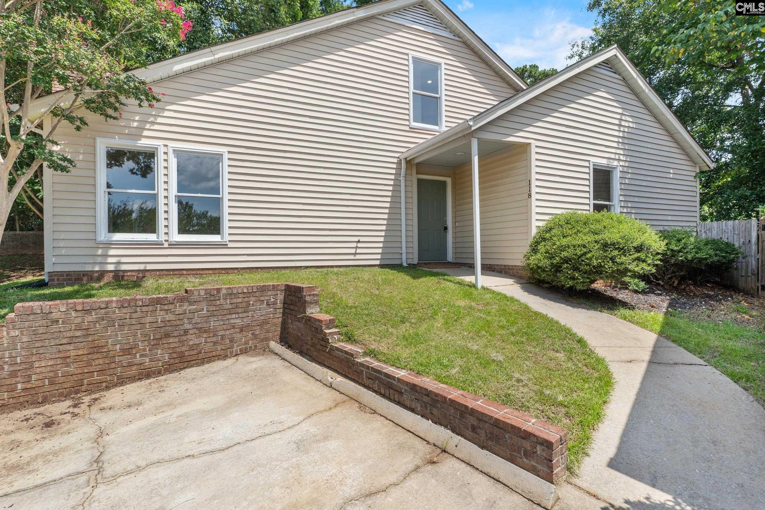 118 Tee Court — photo