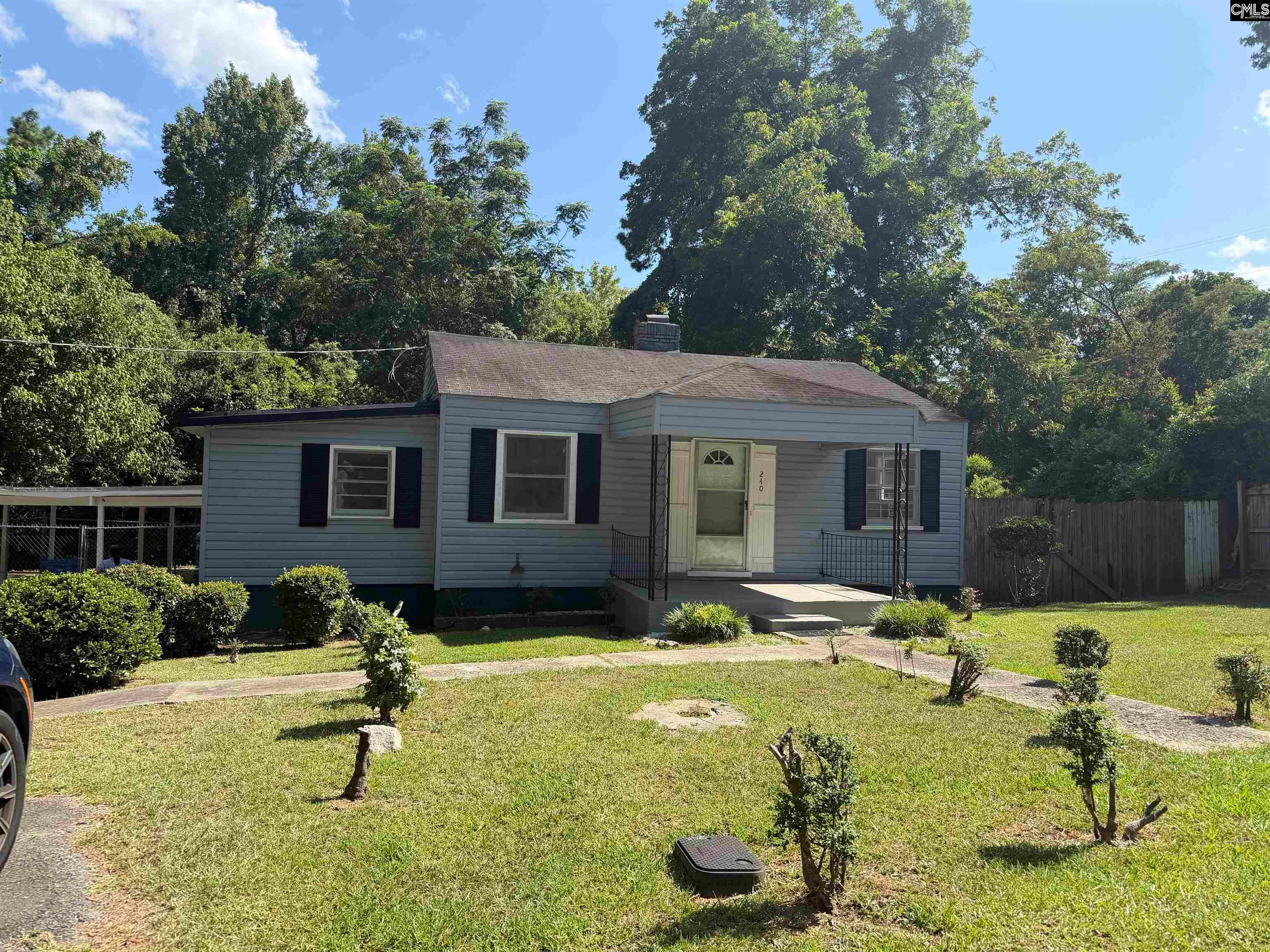 240 Pineneedle Road — photo