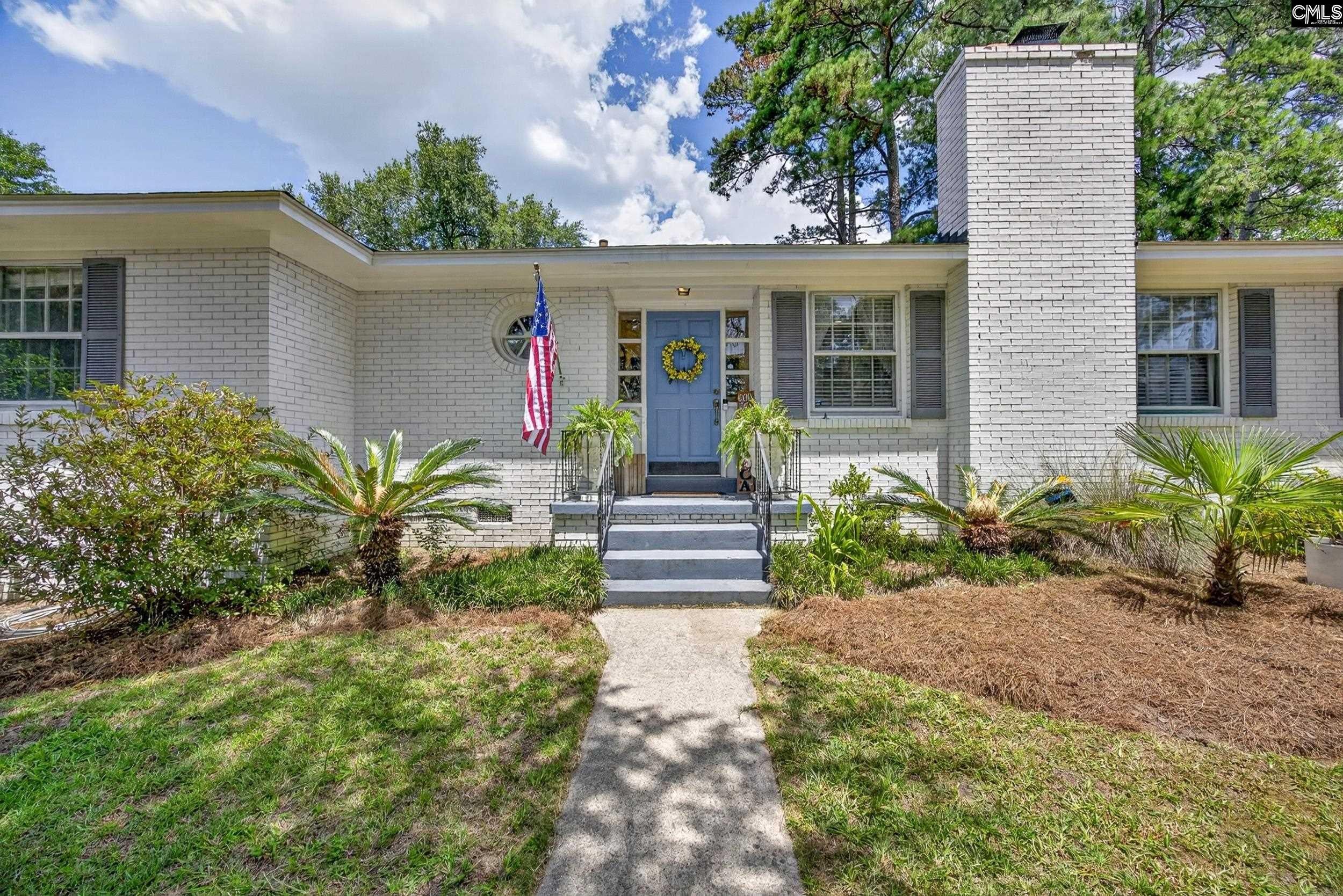 3119 Travis Court — photo