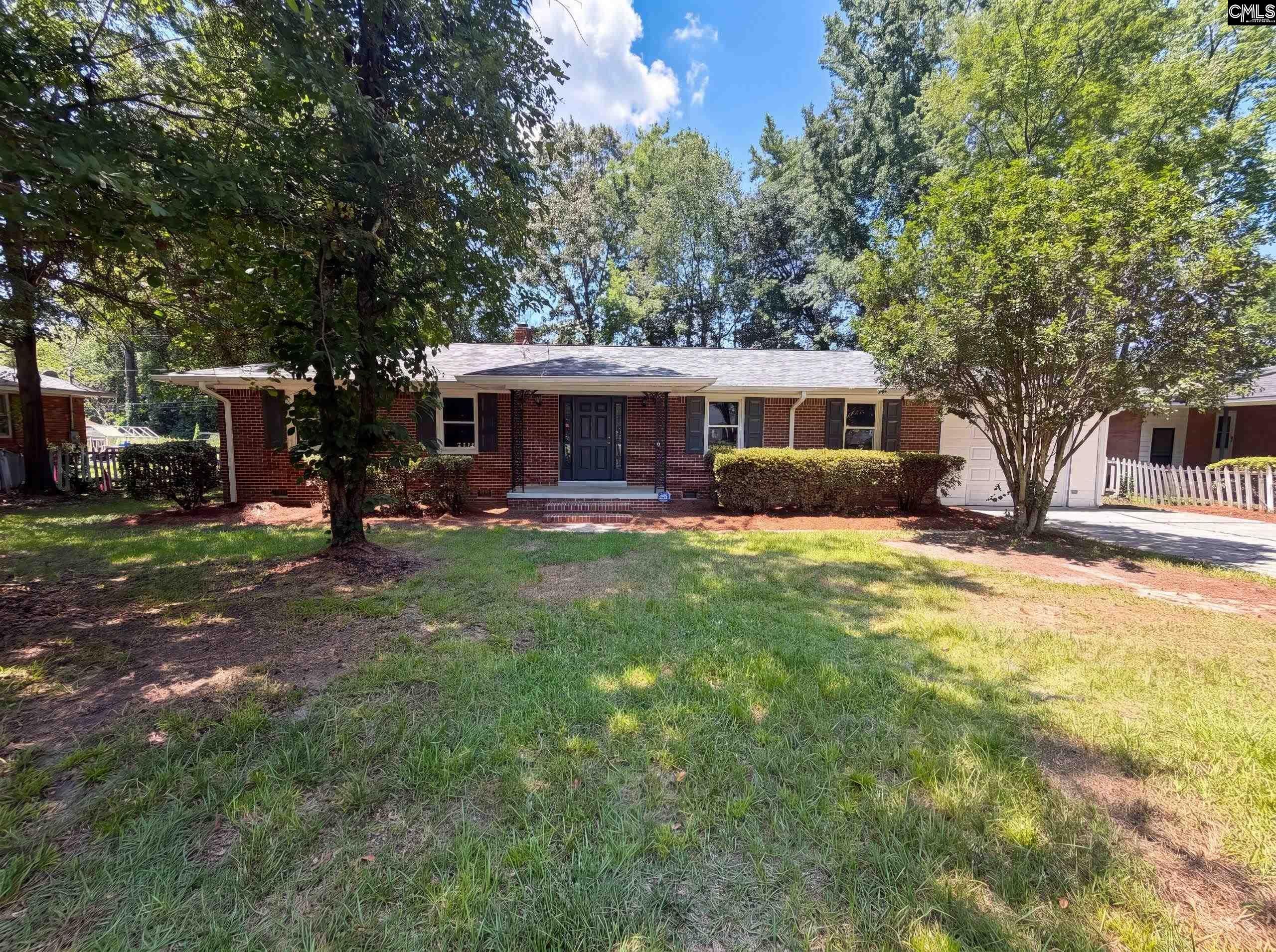 927 Greenlawn Drive — photo