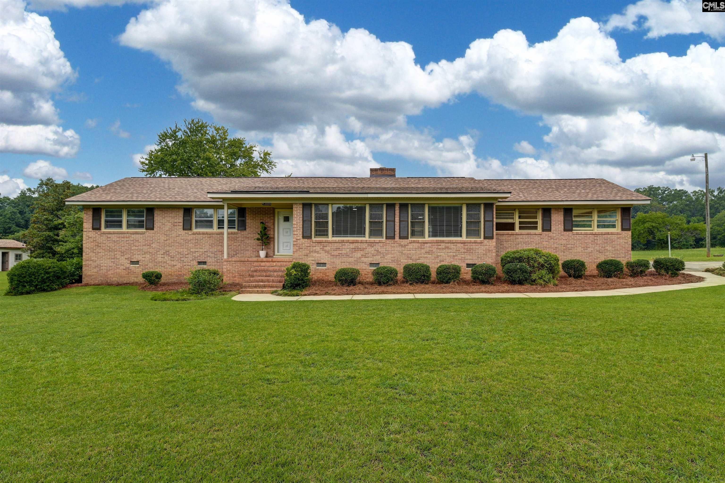5463 Wheeland Road — photo