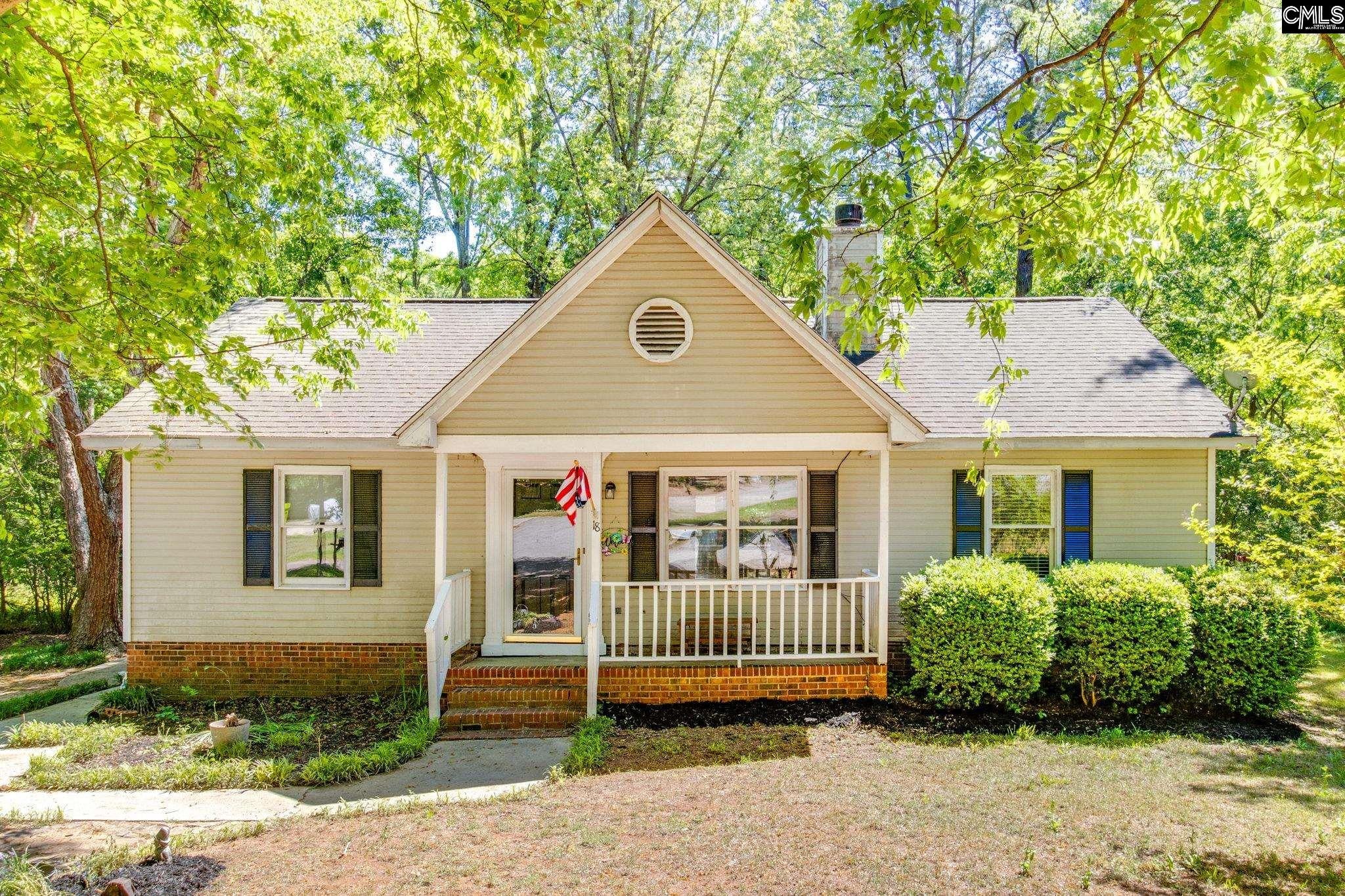 18 Dutch Circle — photo