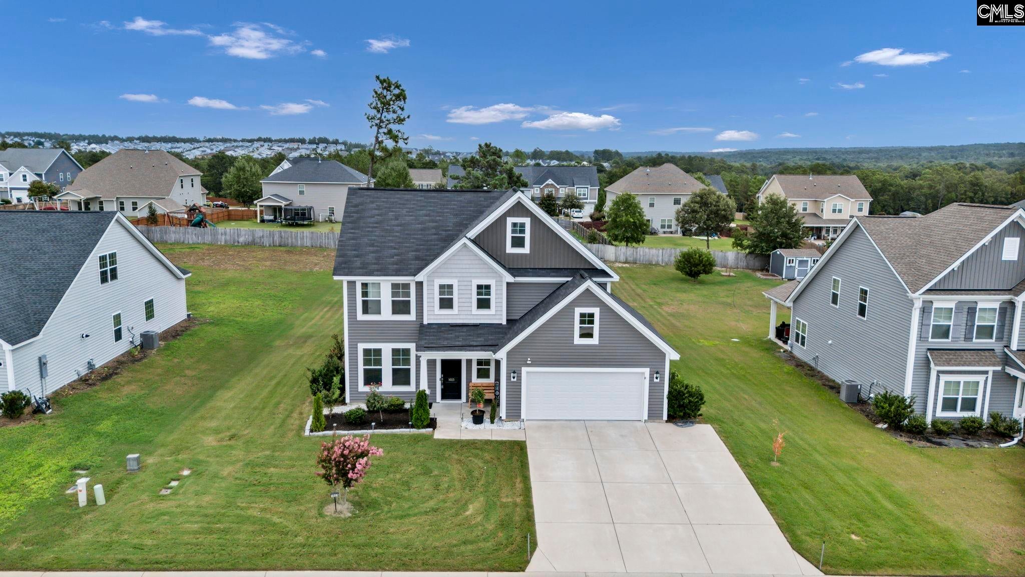 1025 Warbler Lane — photo