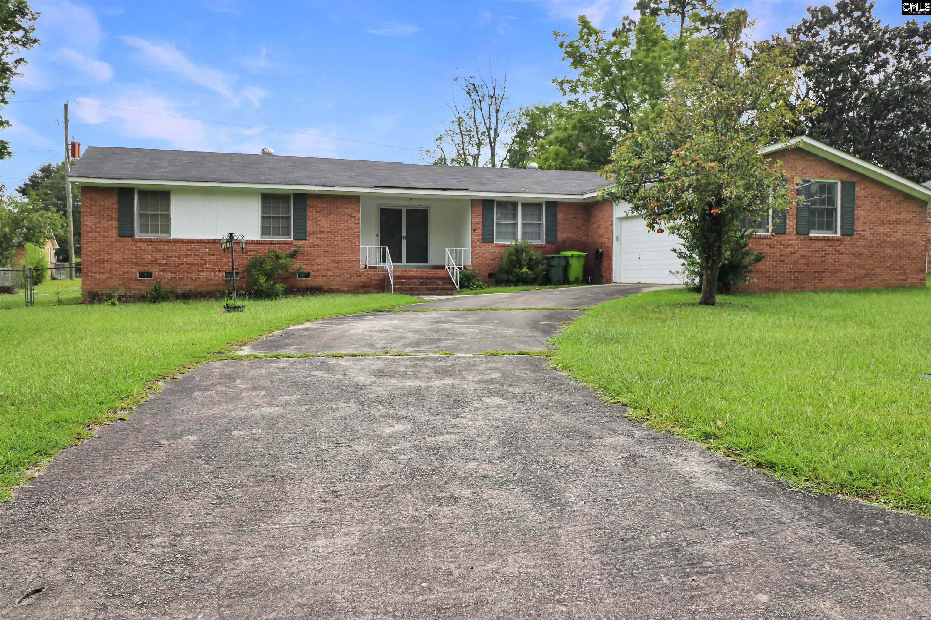 2821 Cliffside Circle — photo