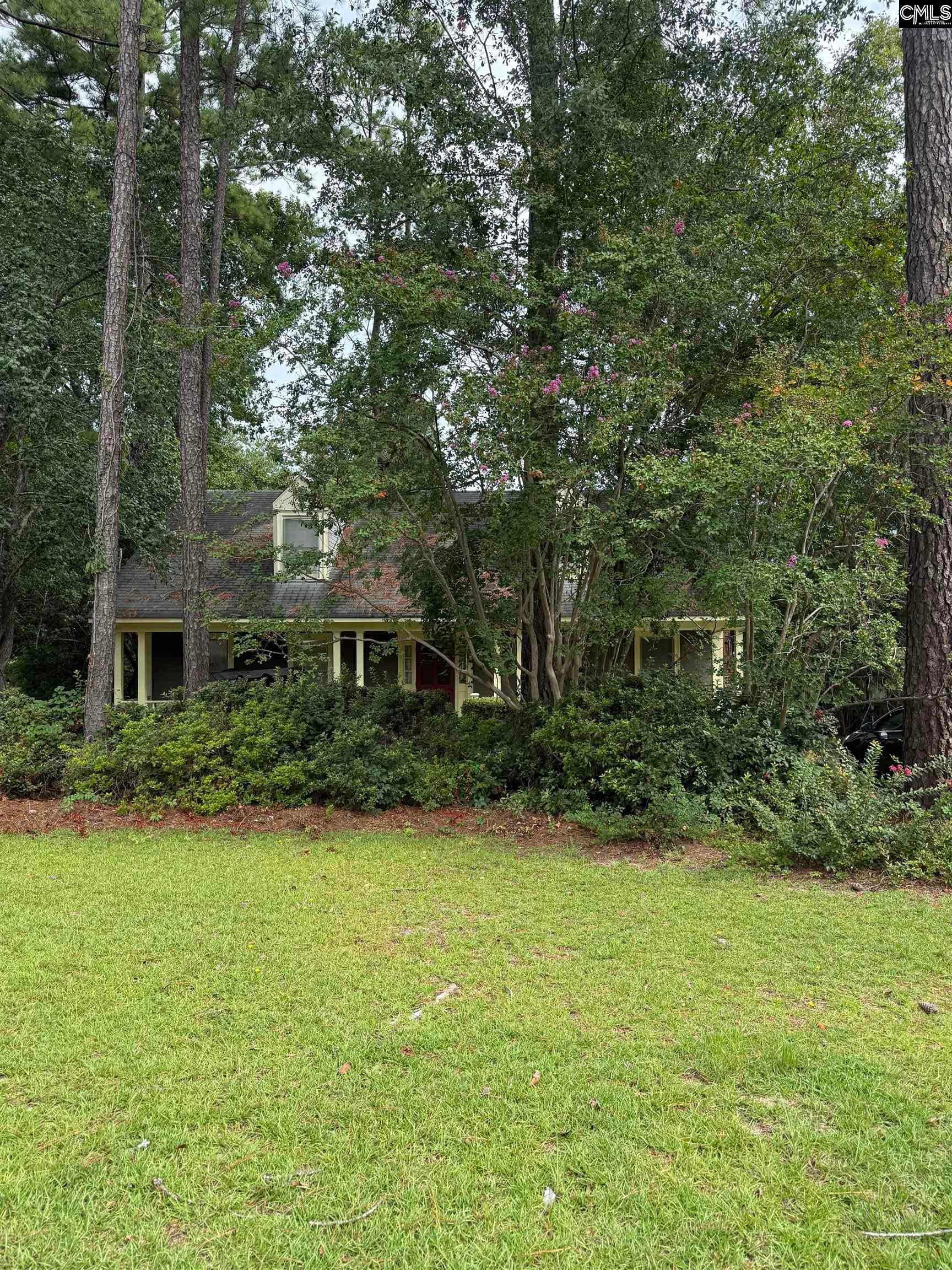 152 Charles Towne Court — photo