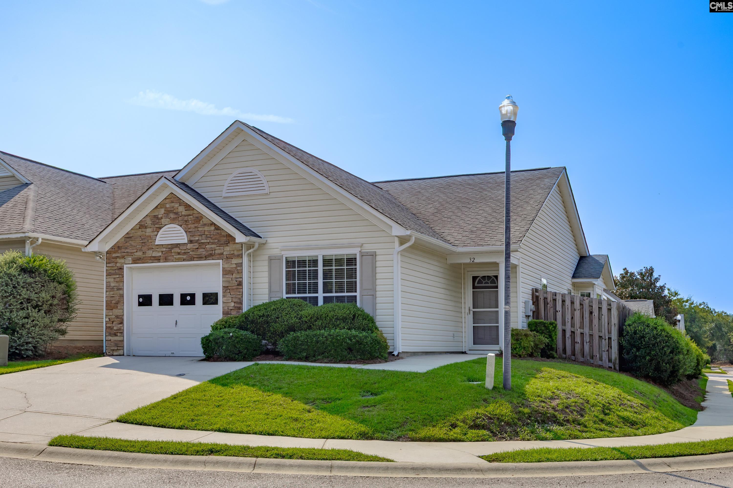 32 Brooksby Court — photo