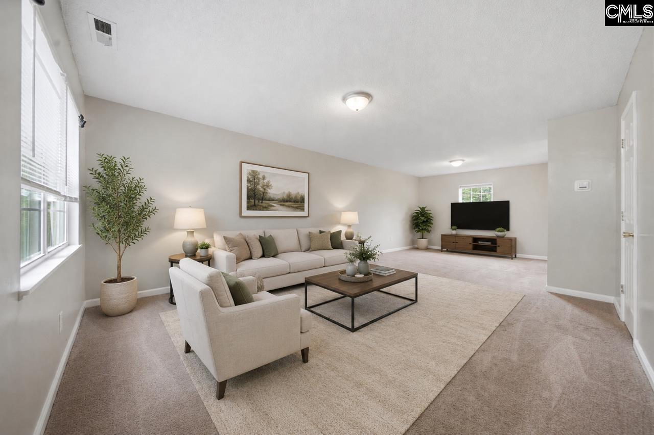 305 Cutter Court — photo