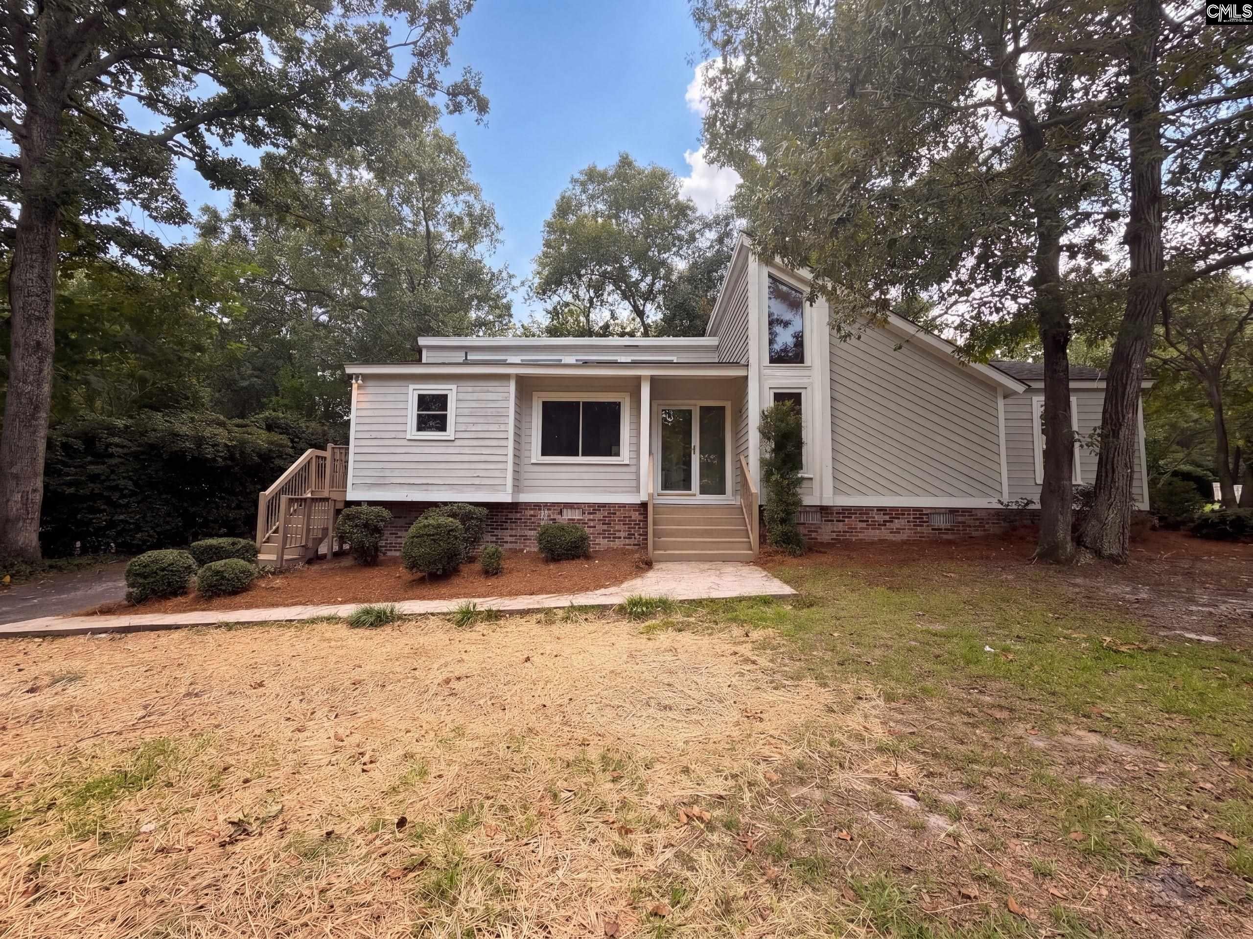 108 W Lake Drive — photo
