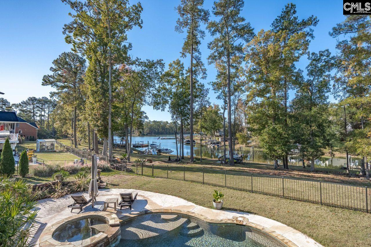 201 Stoney Pointe Drive — photo