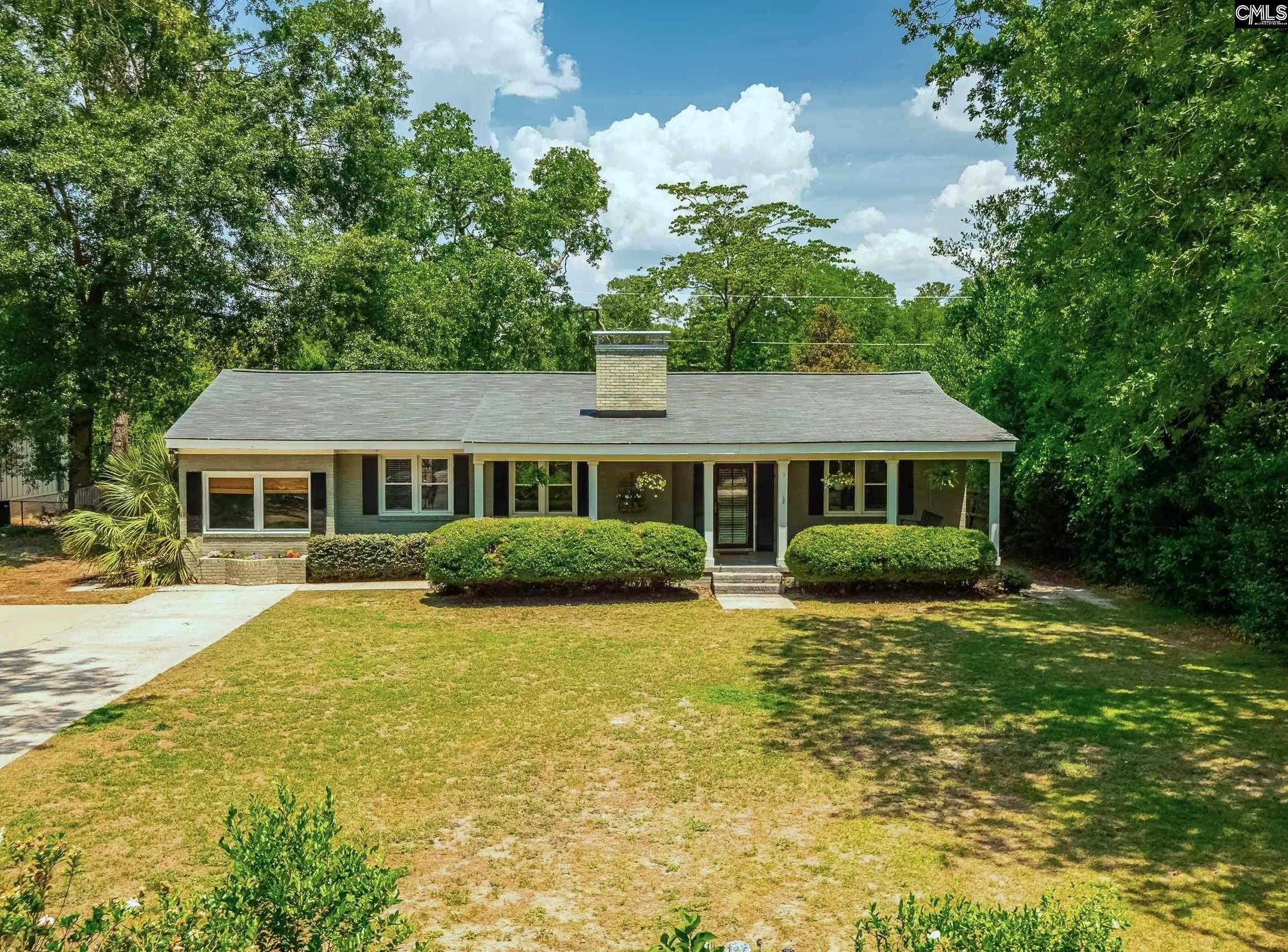 4509 Meadowood Road — photo