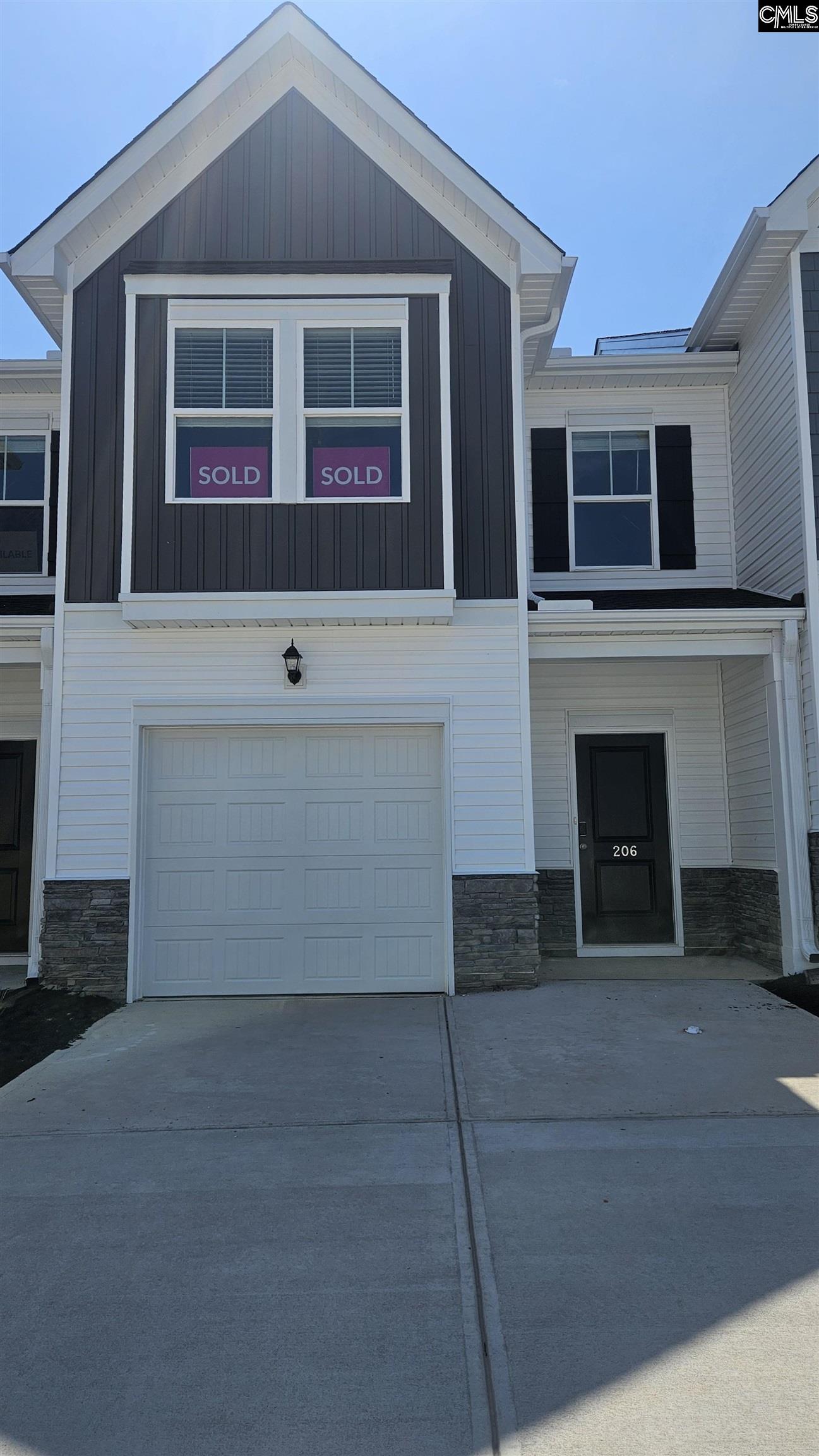 206 Sunny Drive — photo