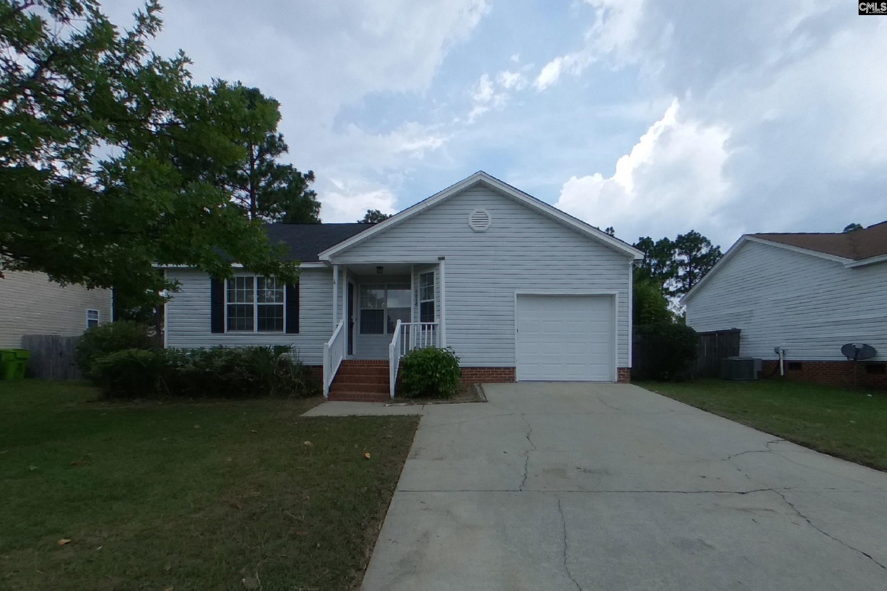 1310 May Oak Circle — photo