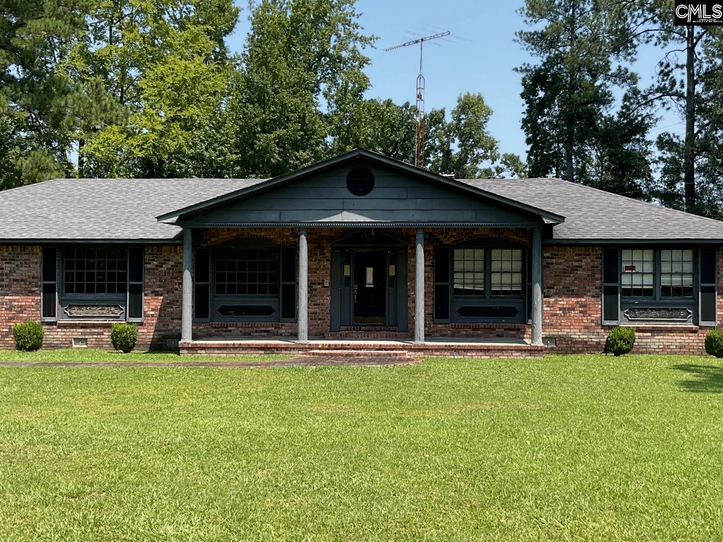 2229 Hardscrabble Road — photo