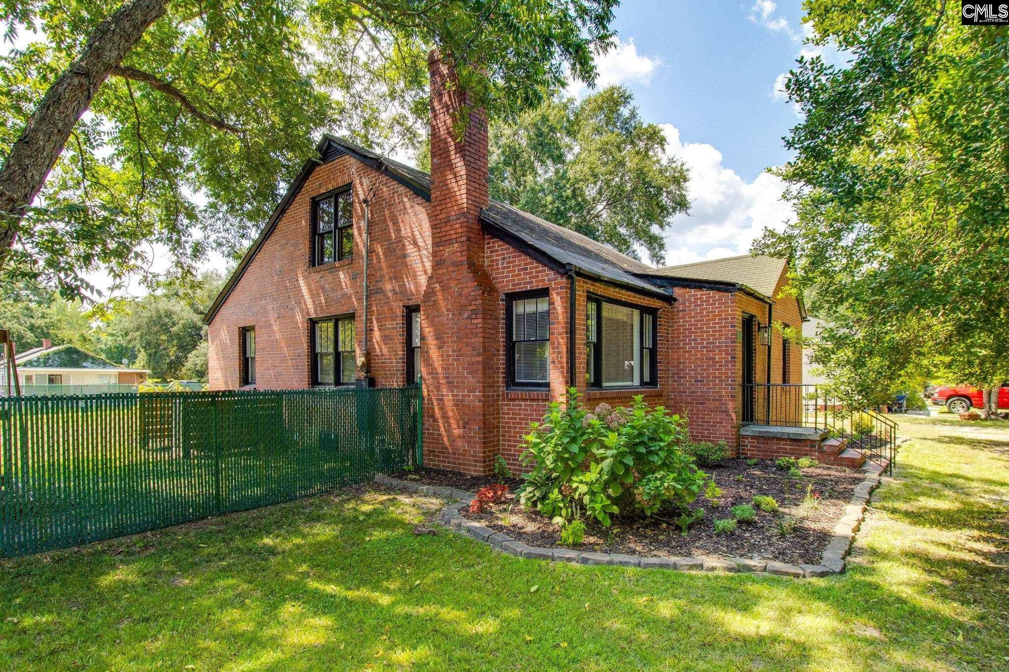 1012 Sherwood Lane — photo