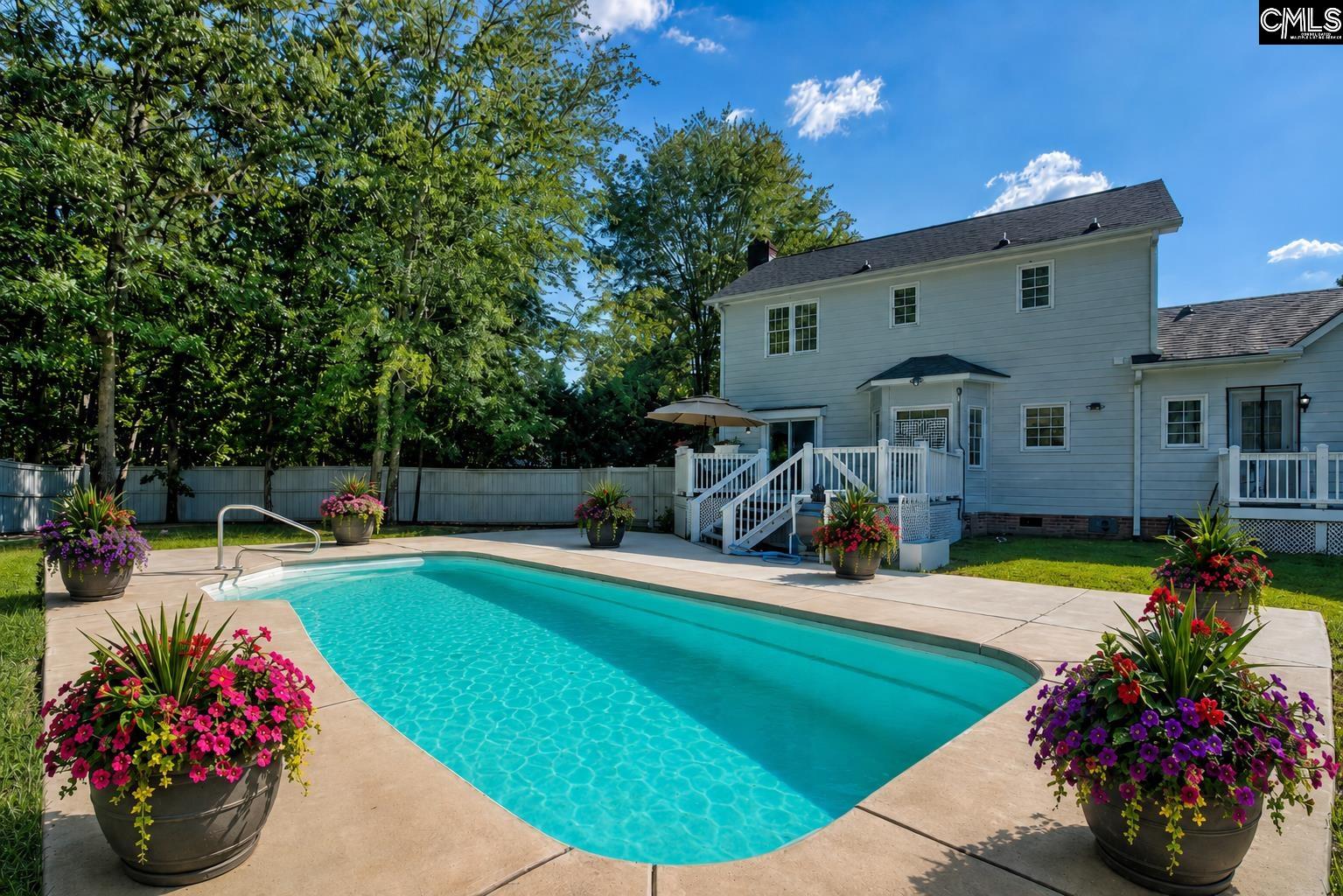 236 Muirfield Court E — photo