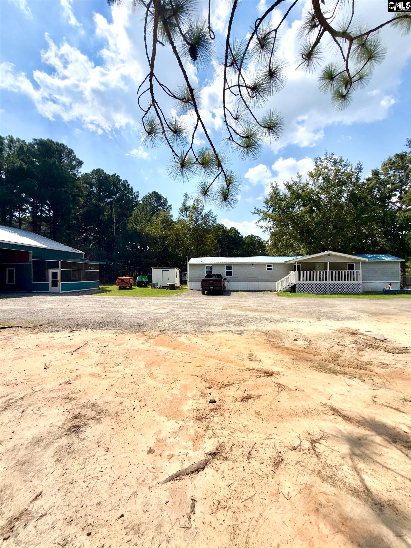 105-107 Duck Pond Road — photo