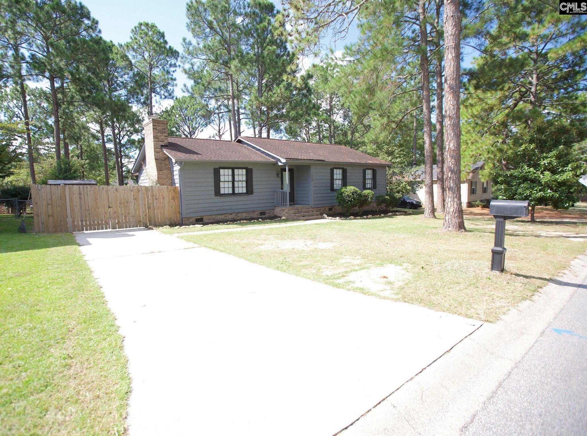 220 Pond Ridge Road — photo